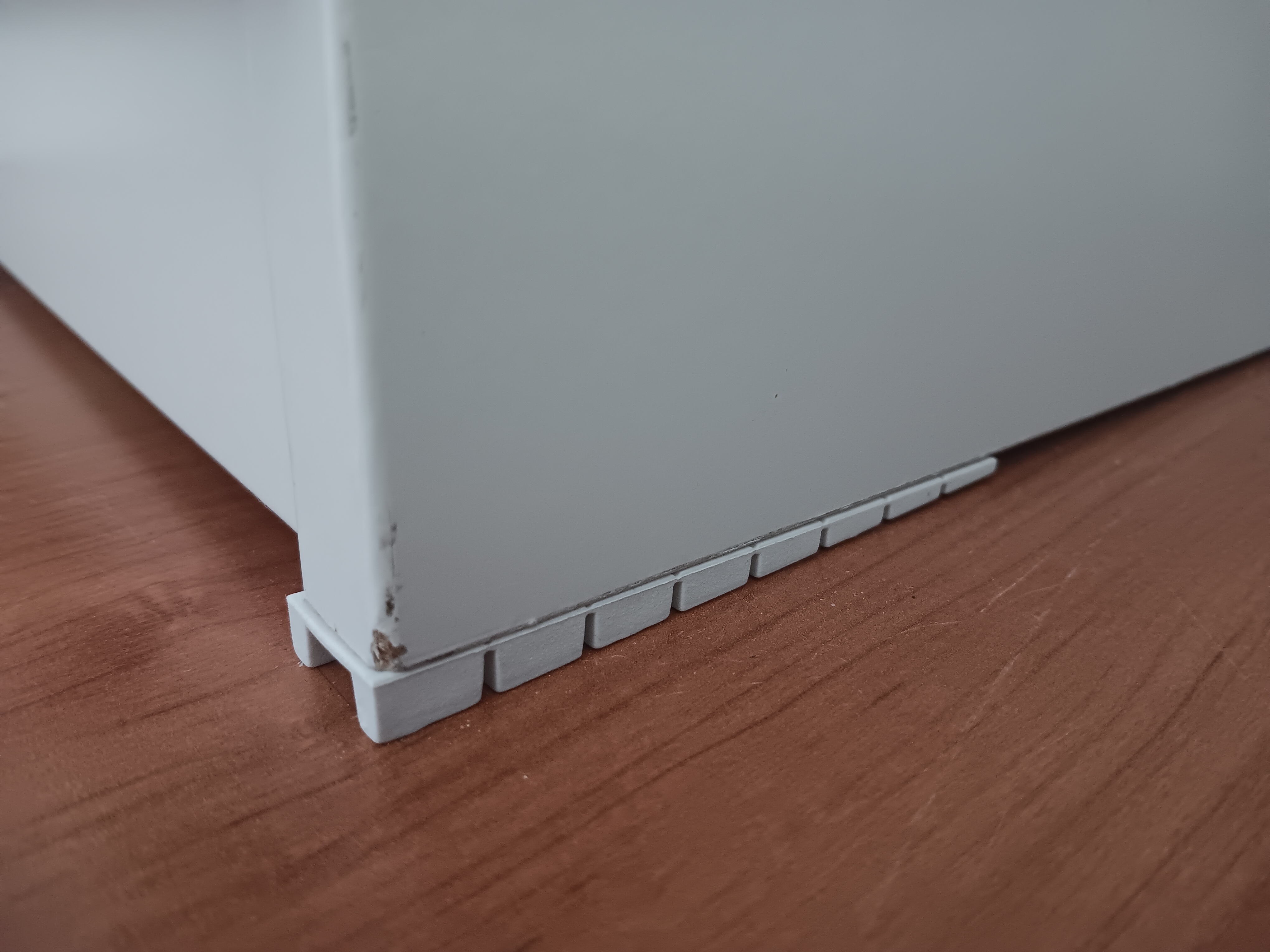 Möbelkeil (kürzbar) // furniture shim wedge (adaptable)