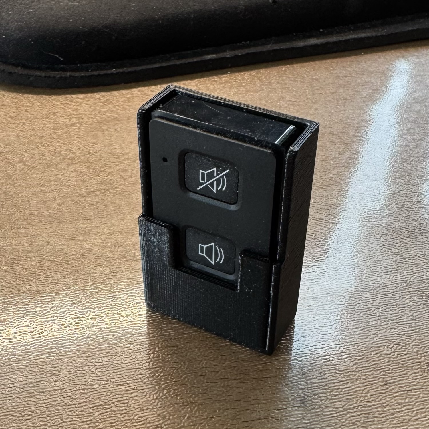 Thitronik Remote Wall Mount