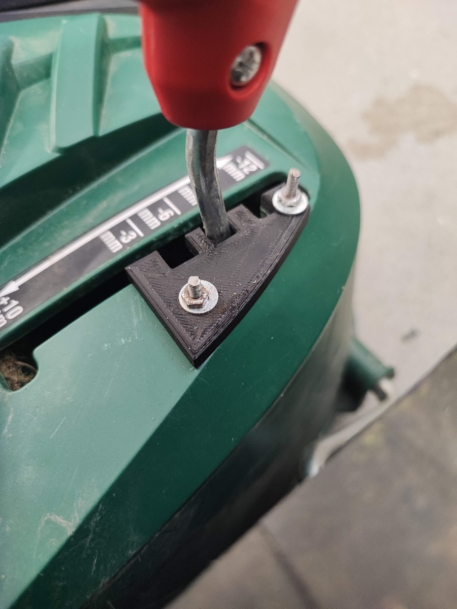Parkside PLV 1500 B1 Scarifier height adjustment scale