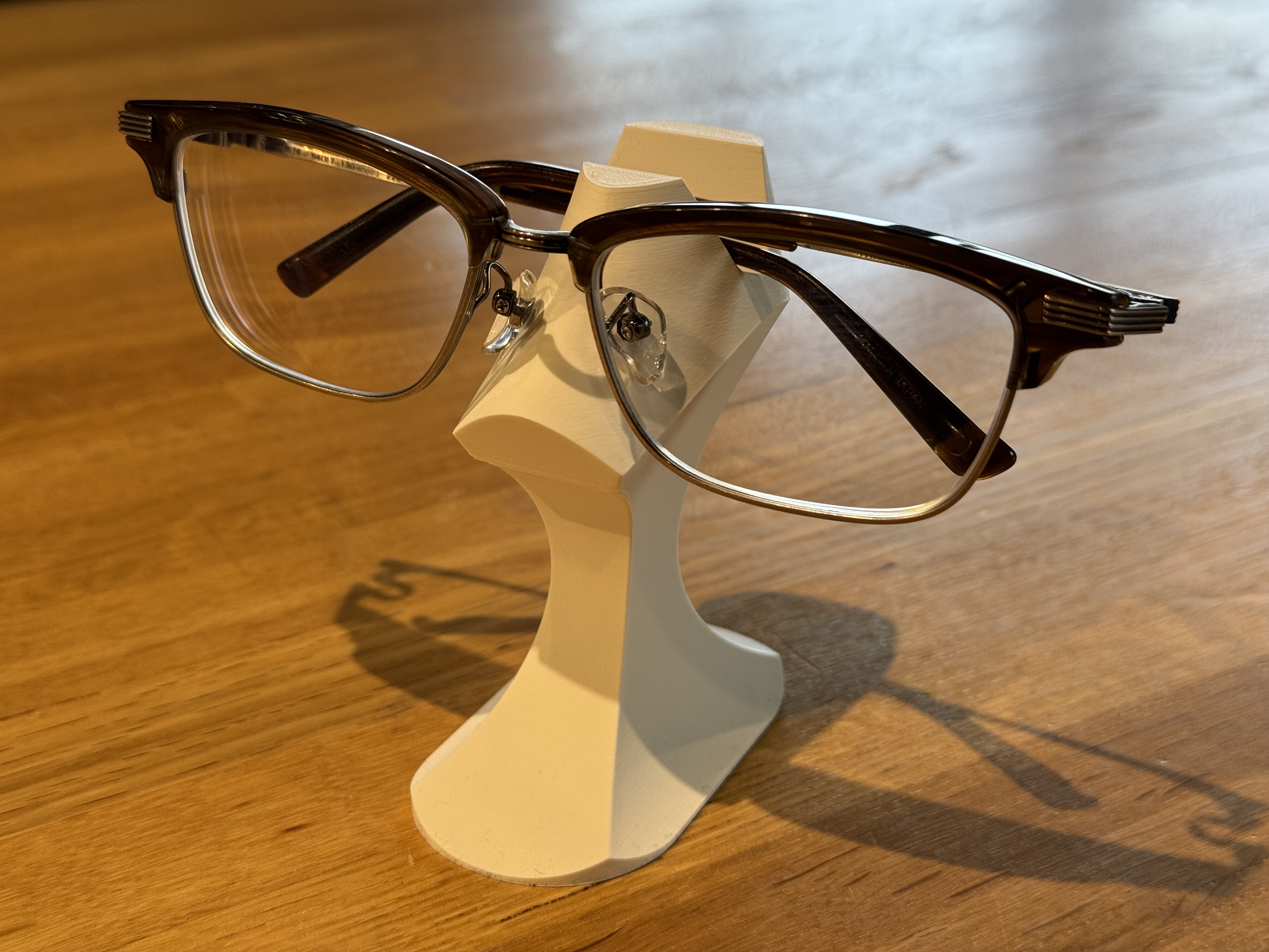 eyewear stand — thumbnail 8