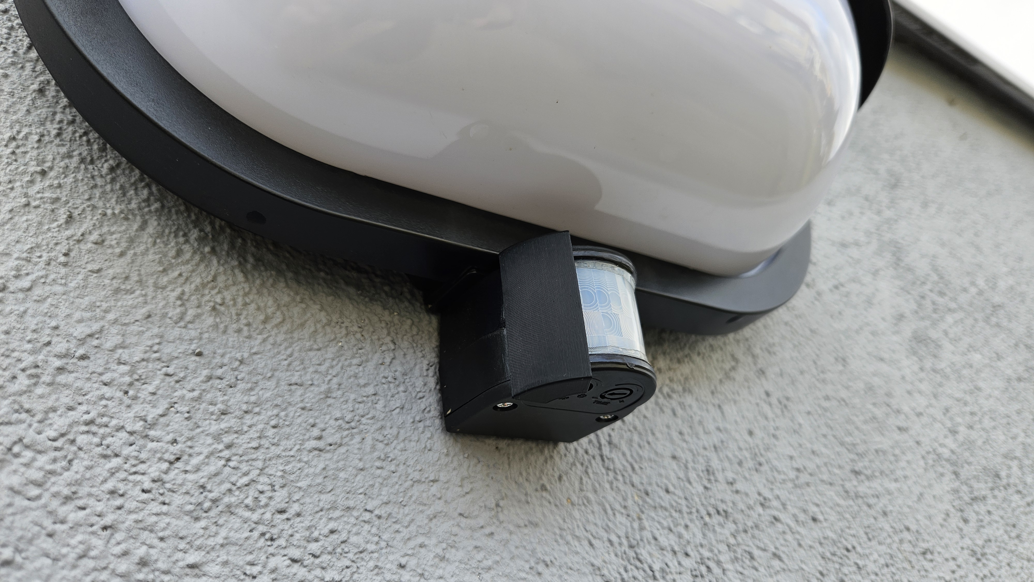 Motion sensor blinder — thumbnail 3