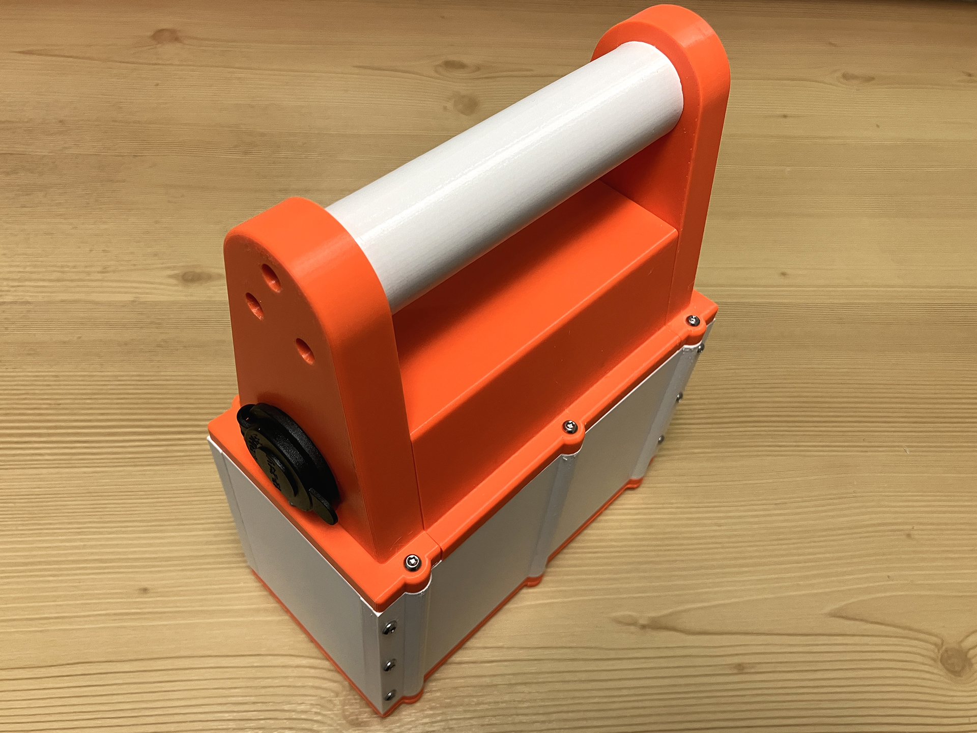 Portable Powerbank für einen Bleiakku 12Volt, 7 Ah