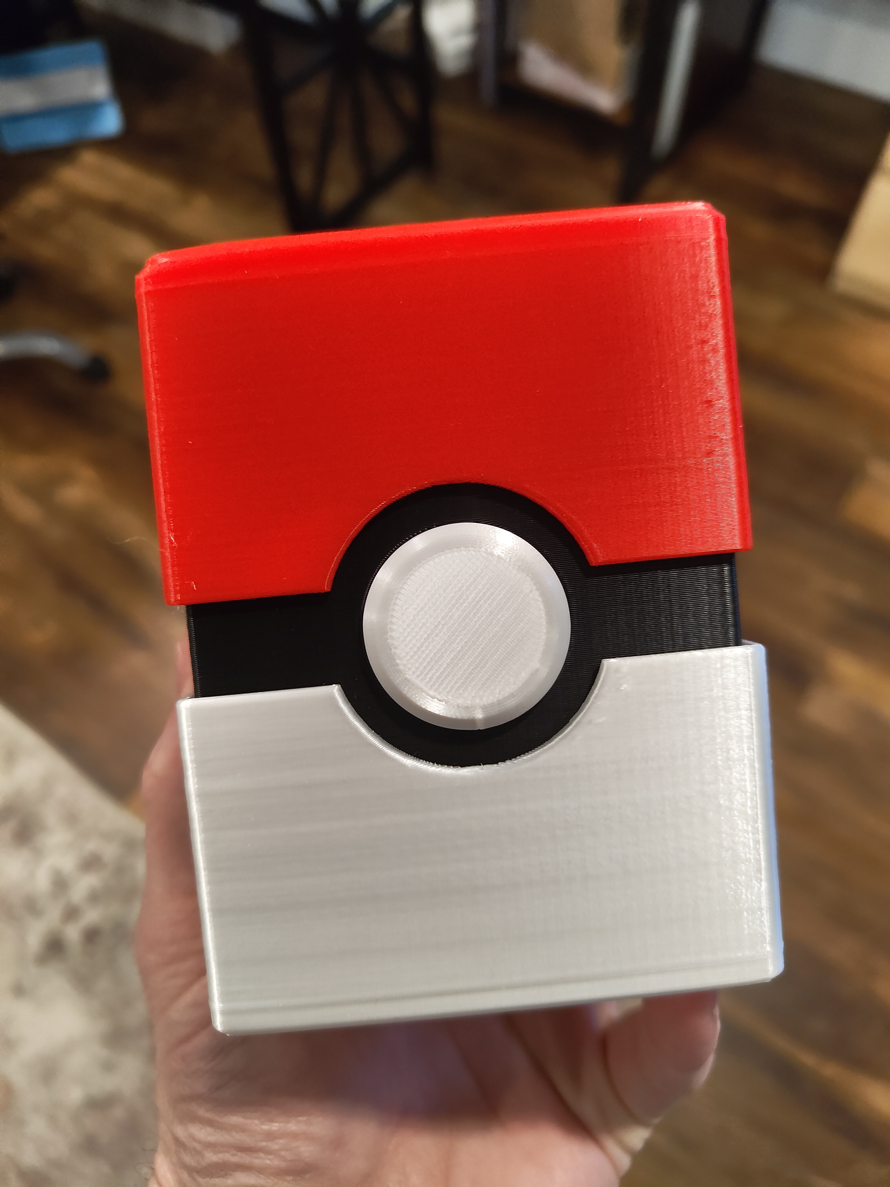 Pokeball Pokemon card box - magnetic top, fits cards in full plastic sleeves
