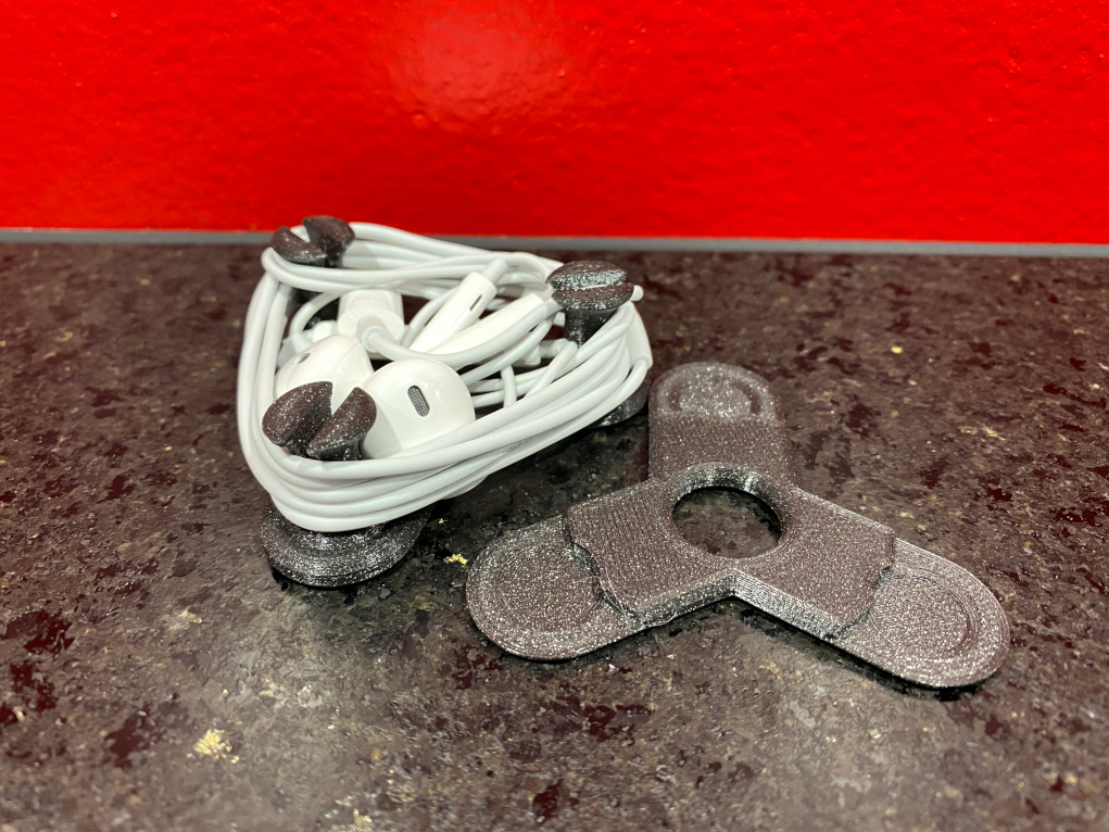 iPhone Wired Earphone Case by Padu Download free STL model