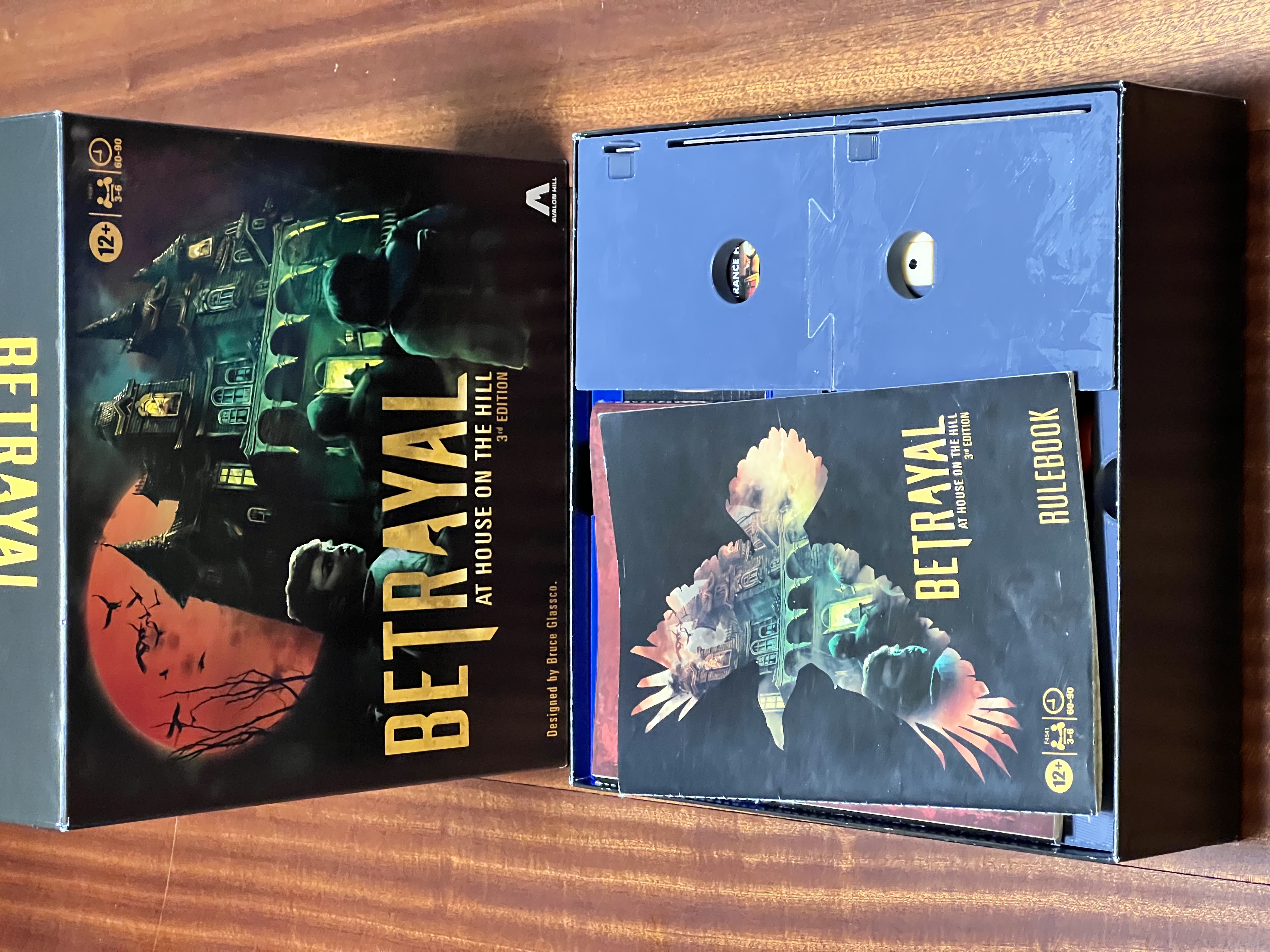 Betrayal at House on the Hill 3rd Edition organizer