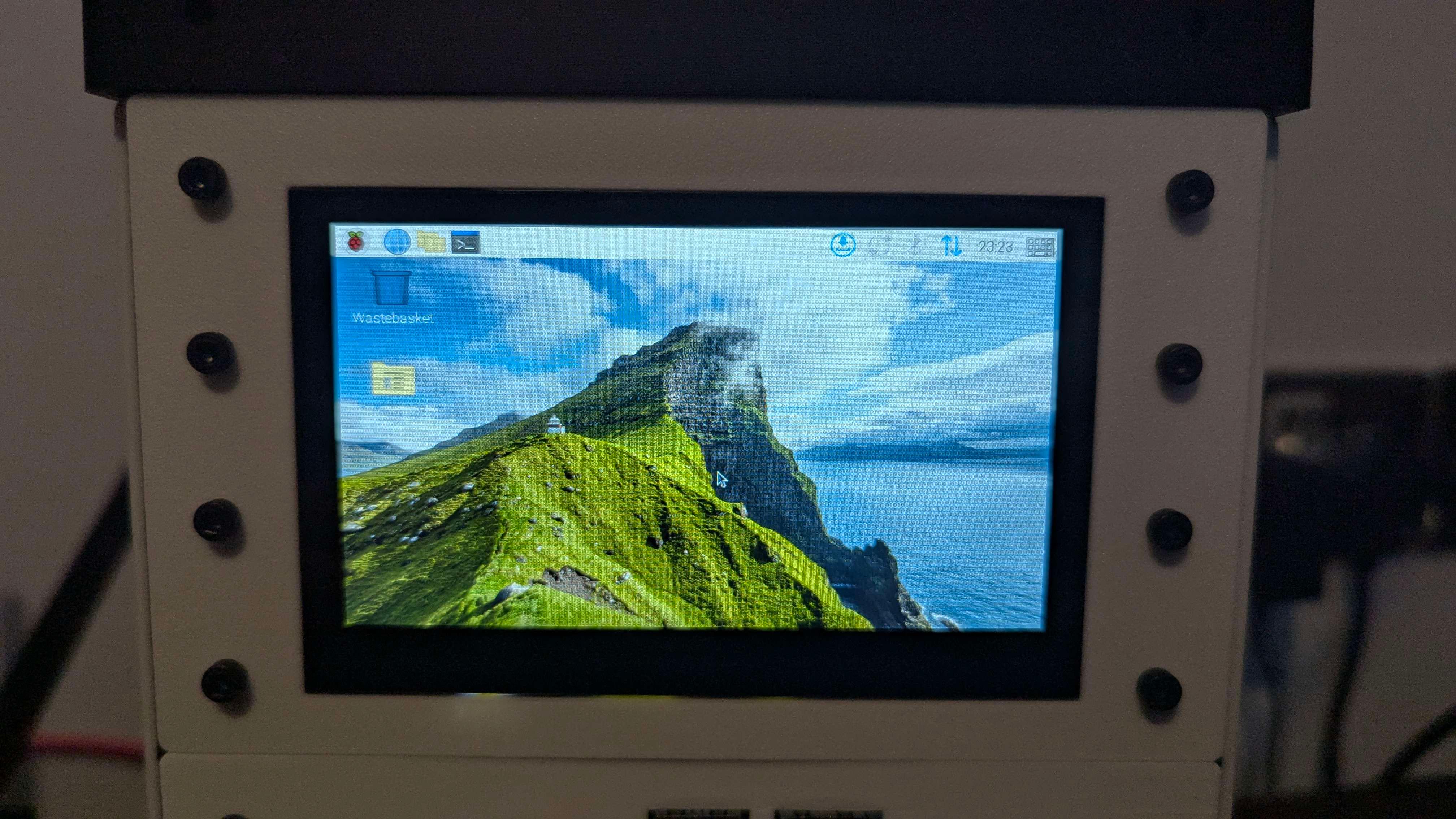Microlab 2u 4.3" Screen flush mount