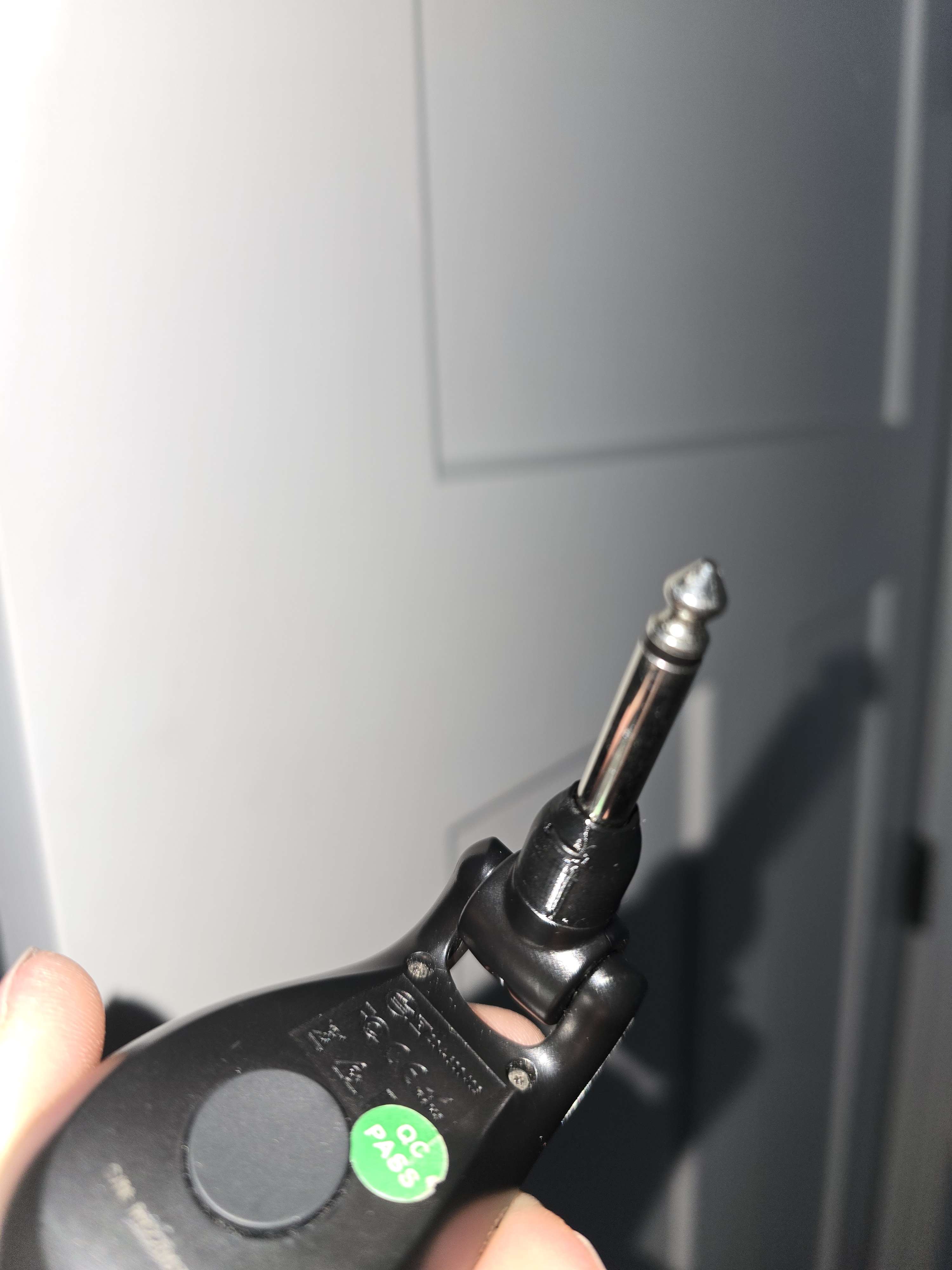 XVIVE U2 2.4GHz Wireless System - Locking Cap