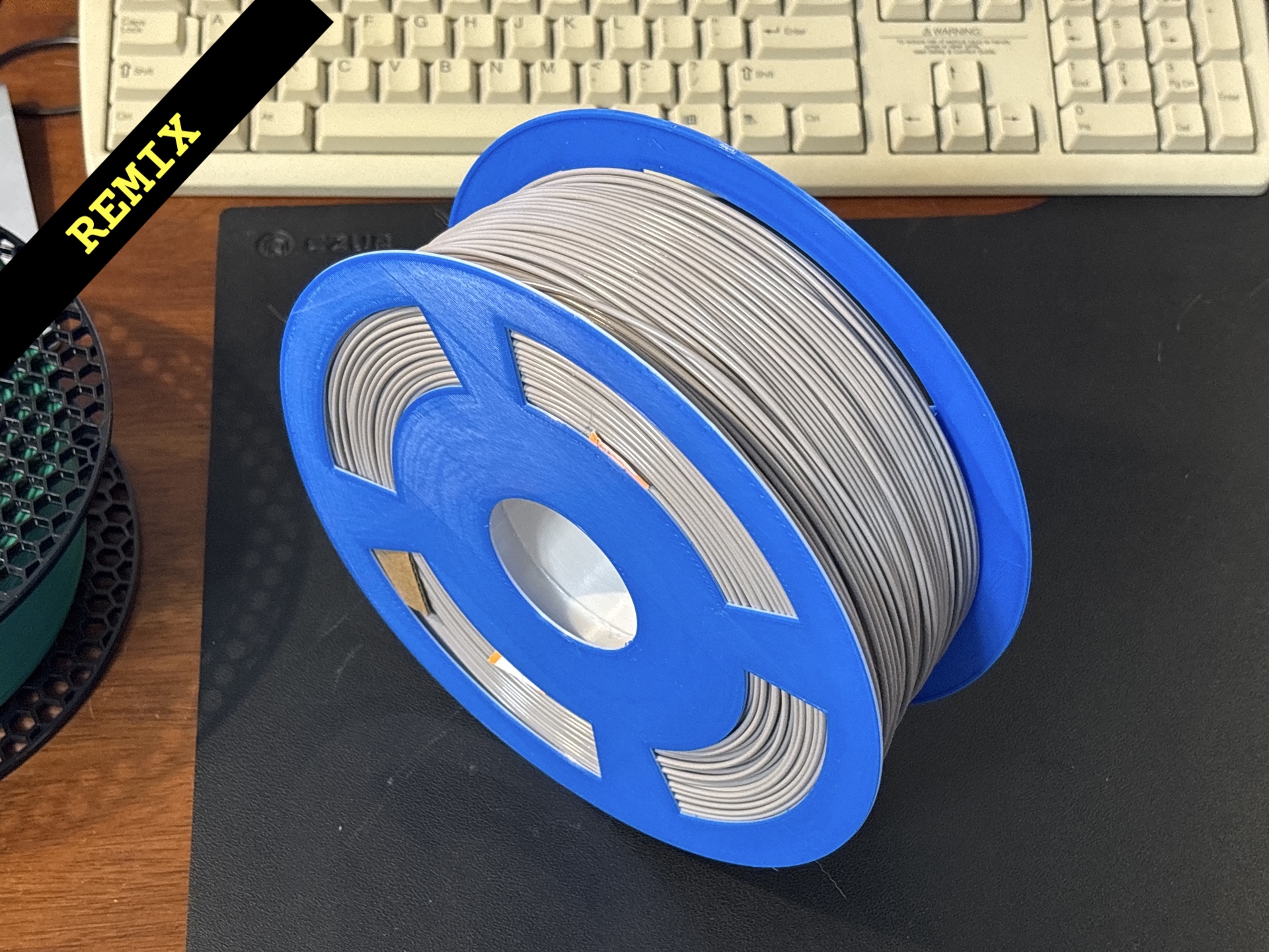 Reusable spool for Prusament refill: simpler, faster print, plus source FreeCAD design! 3D model thumbnail