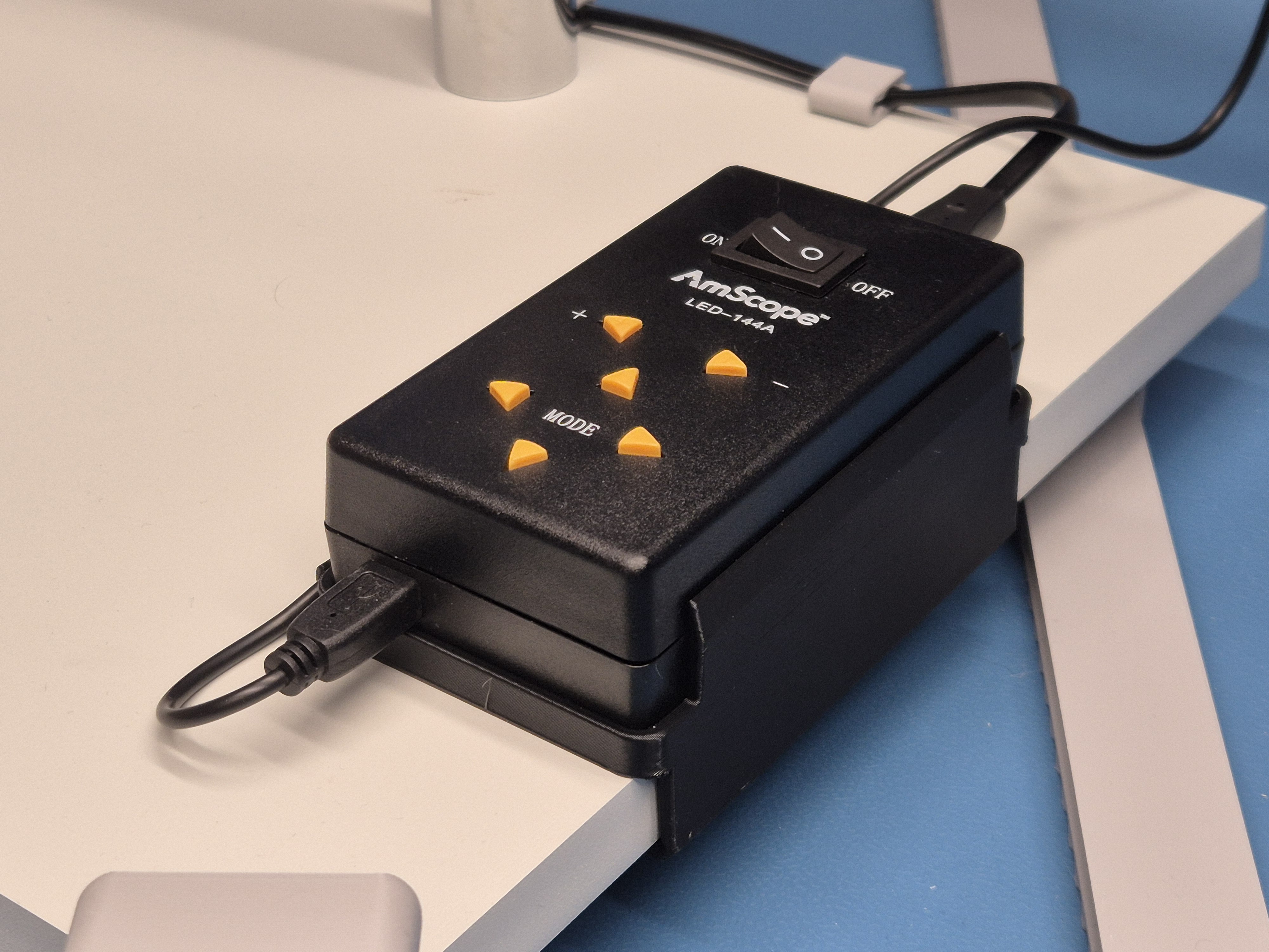 AmScope LED-light Cable Guides