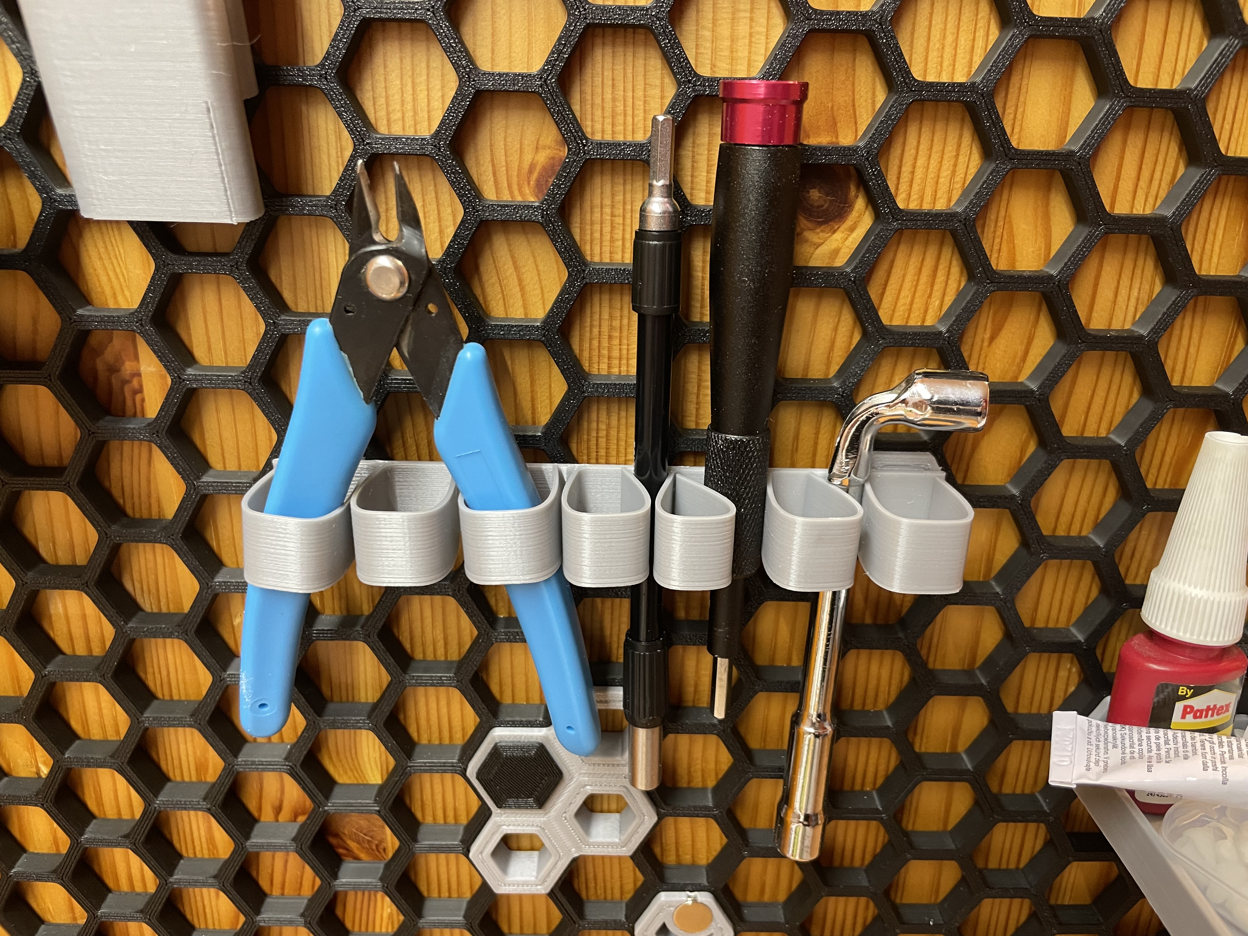Spring-Grip Tool Holder for HSW