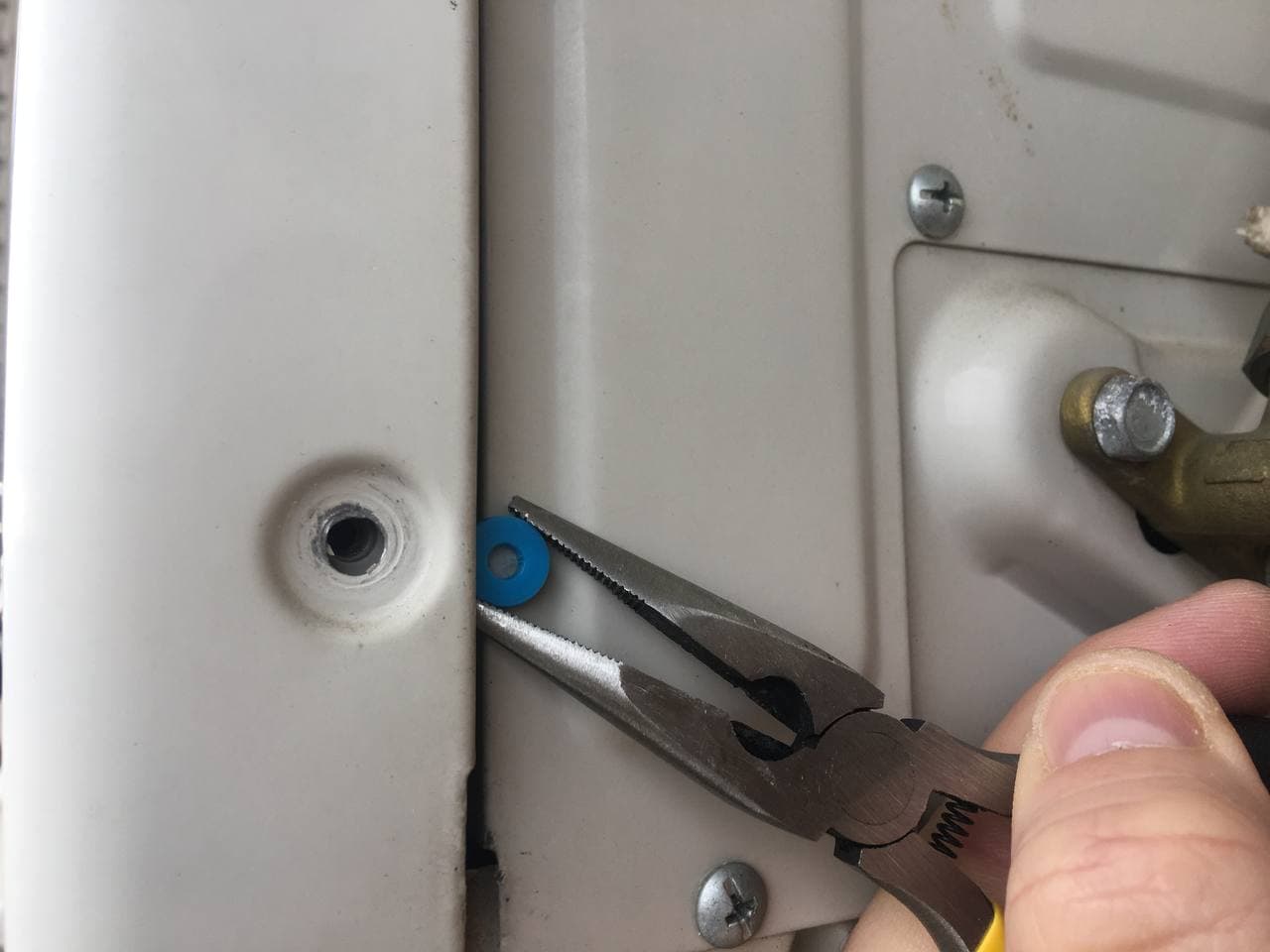 HVAC air conditioner sound damper for external case (vibration control