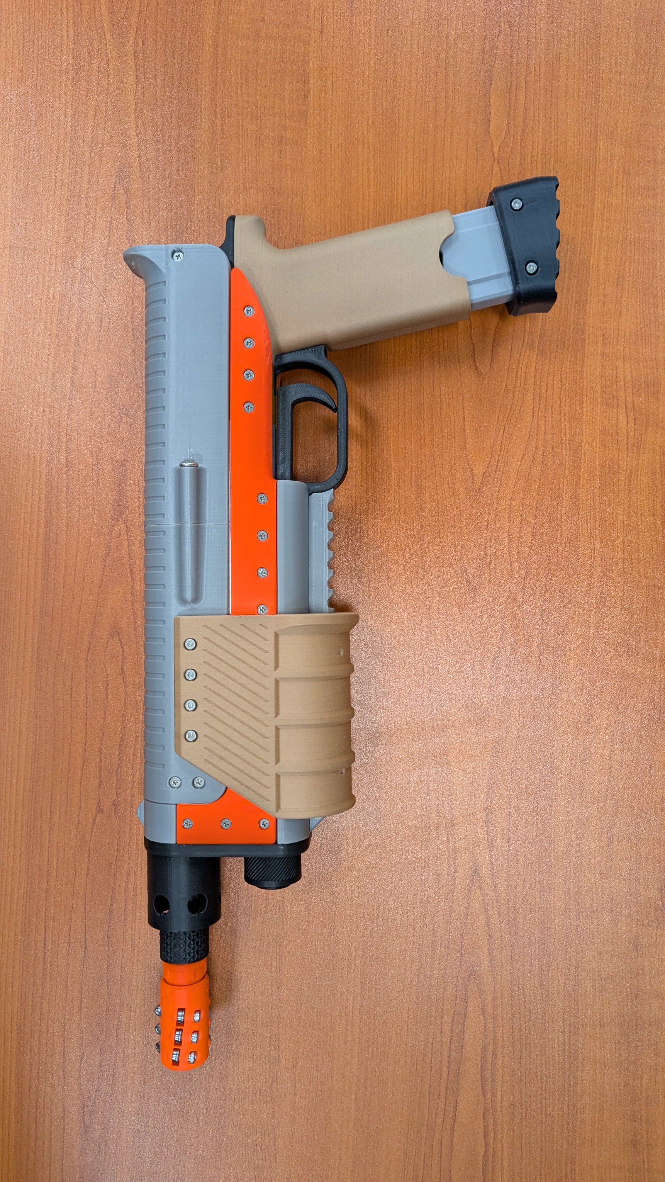 Sillybutts Foxbat pump action priming system