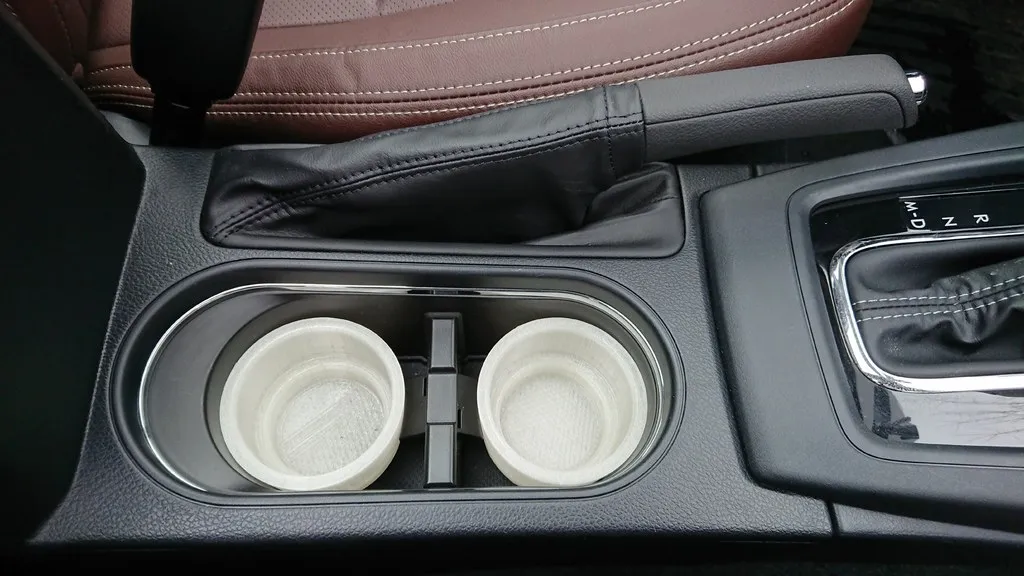 Subaru forester deals cup holder