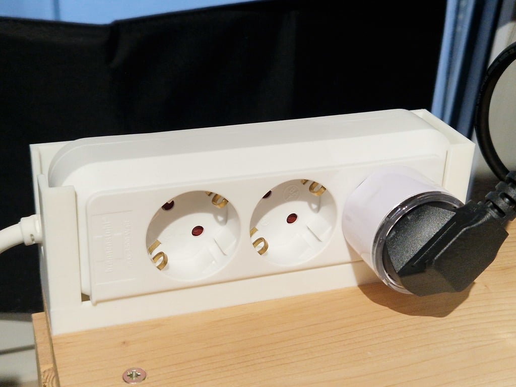 3-fach Steckdosenhalter Brennenstuhl Eco-Line ohne Schalter waagrecht