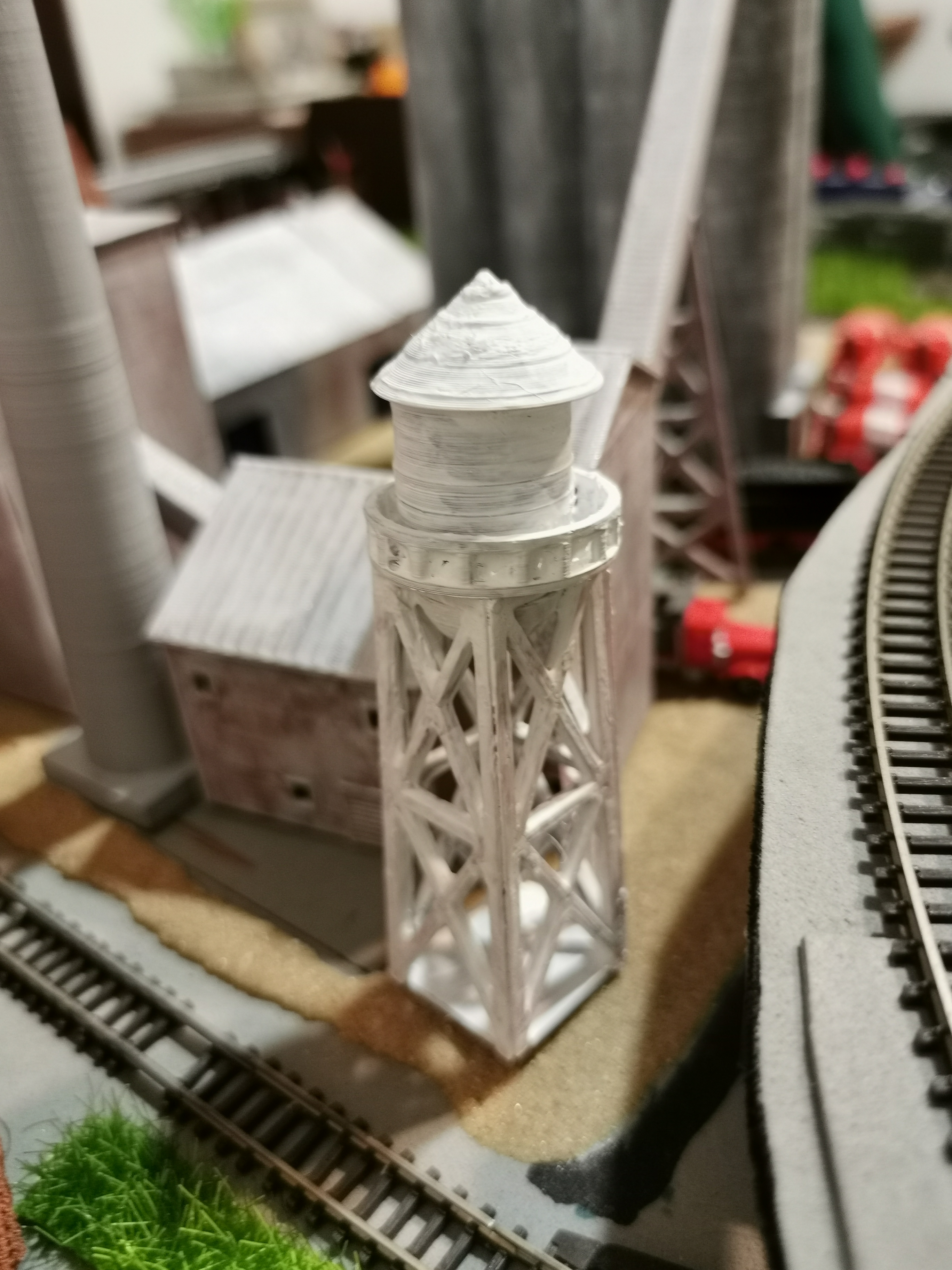 Z scale modern water tower A