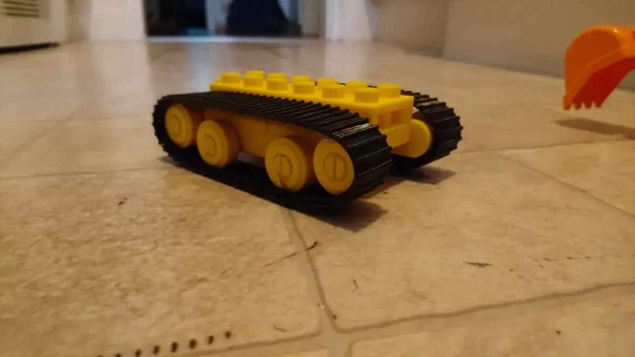 Lego DUPLO compatible tracked vehicle by Jens83 | Download