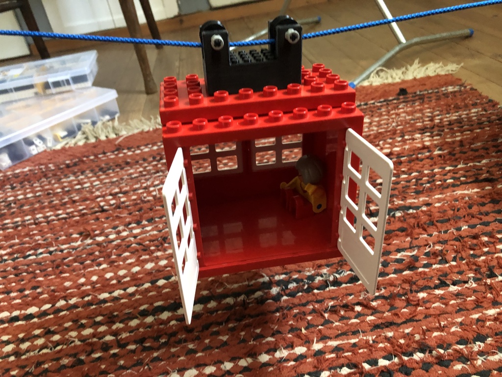 LEGO duplo compatible cable car brick