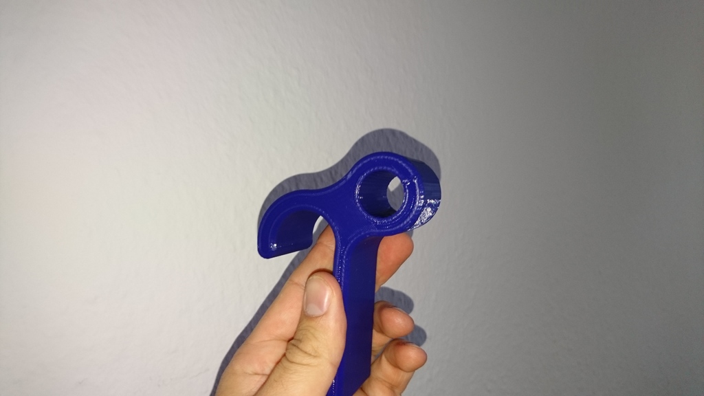 Coat hanger mount for mountain buggy terrain stroller — miniatura 3