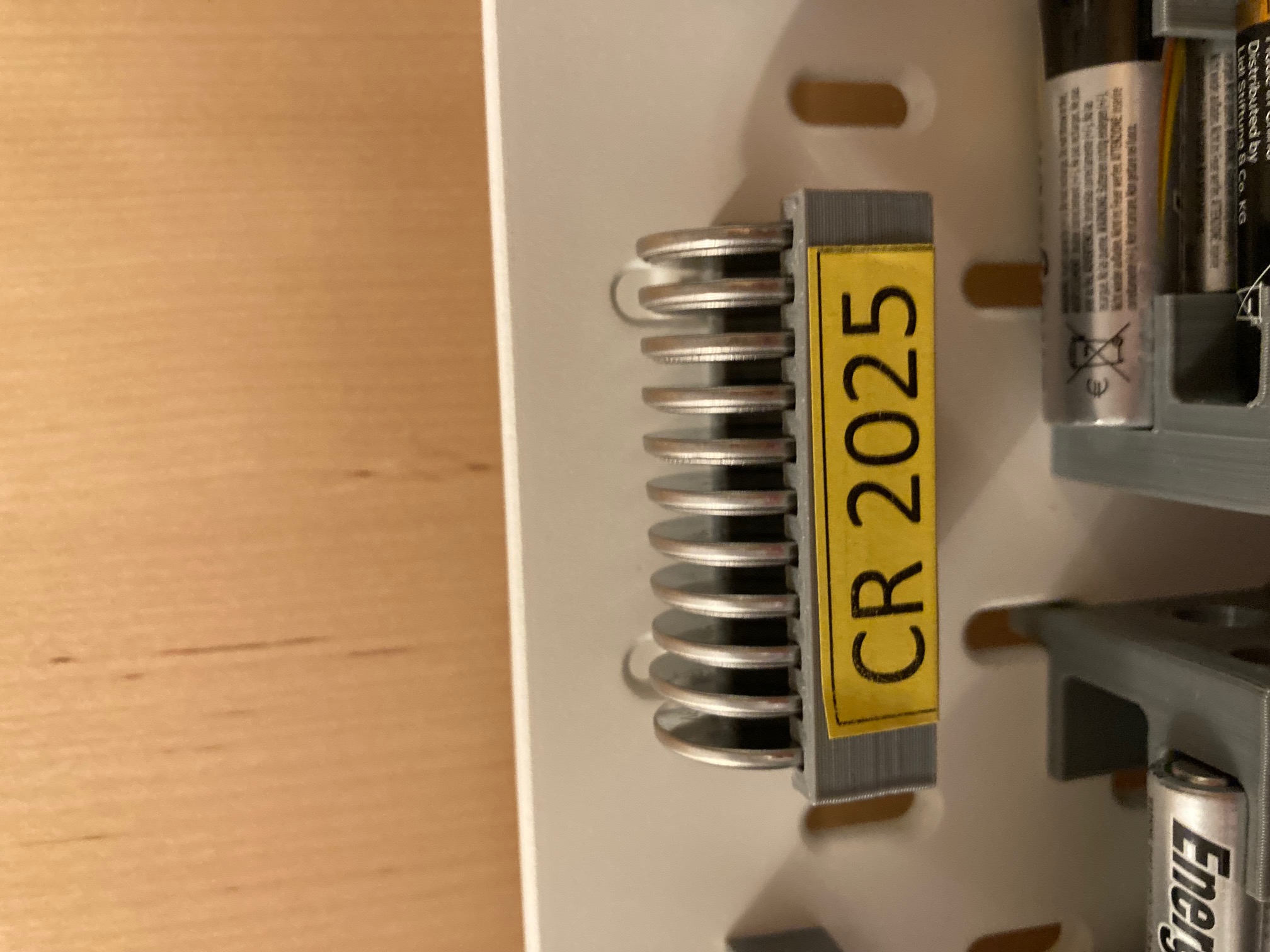 Ikea-Skadis Batterie-Halter CR2025