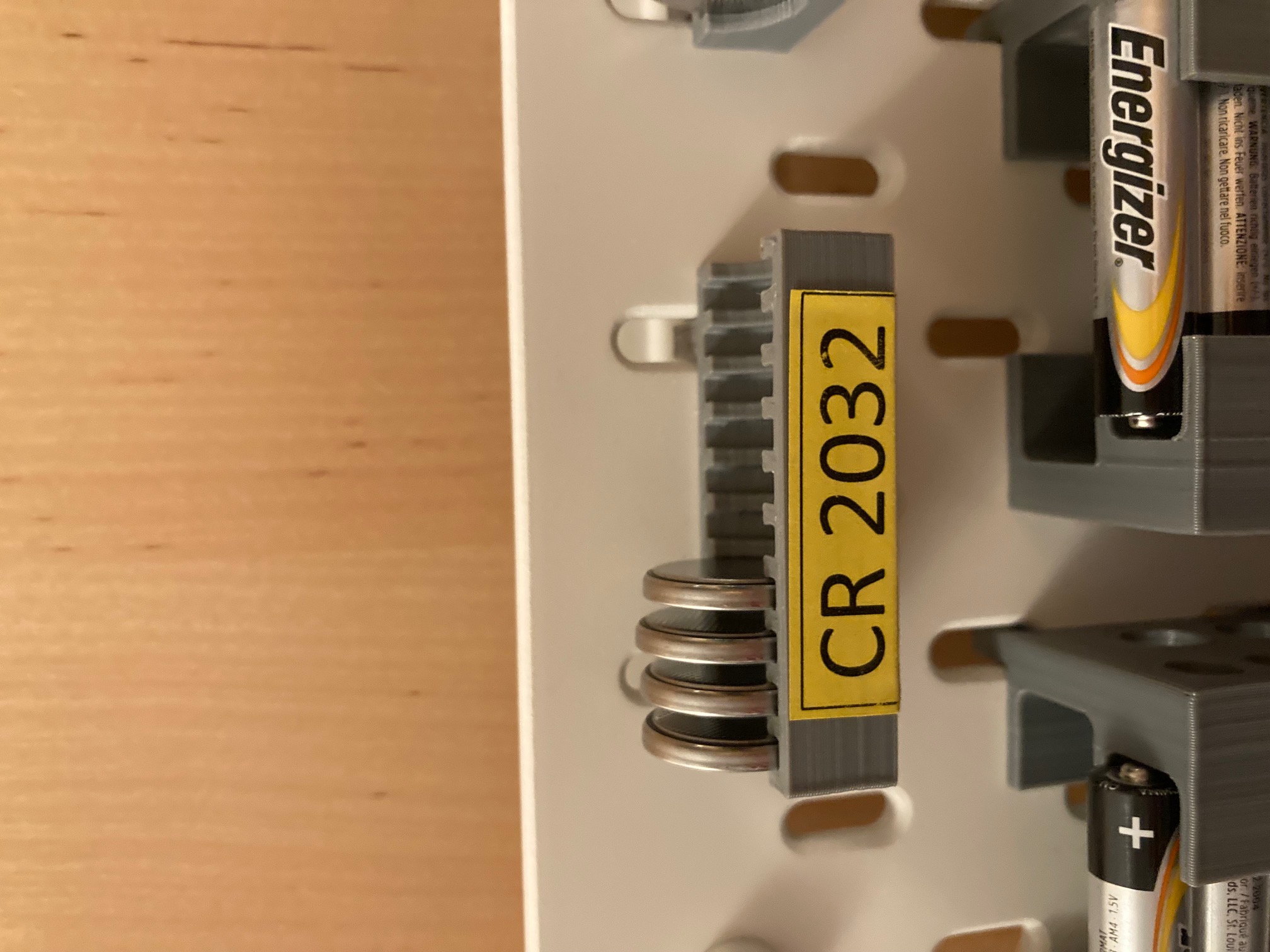 Ikea-Skadis Batterie-Halter CR2032