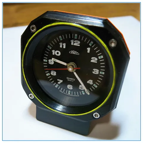 Aircraft Style Clock