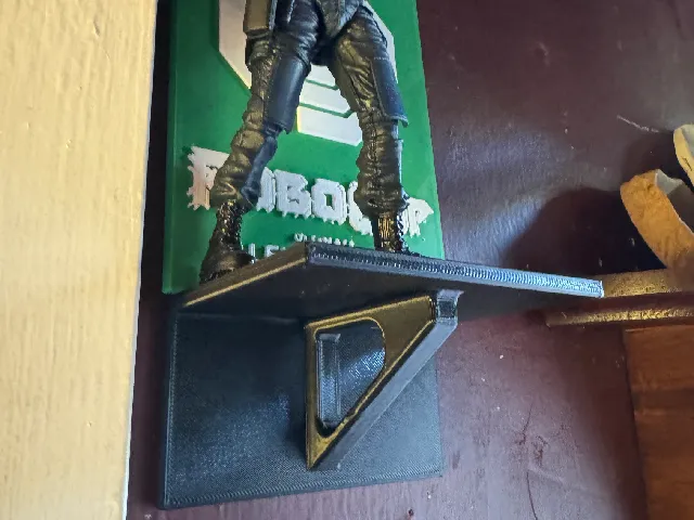 Small Display Shelf