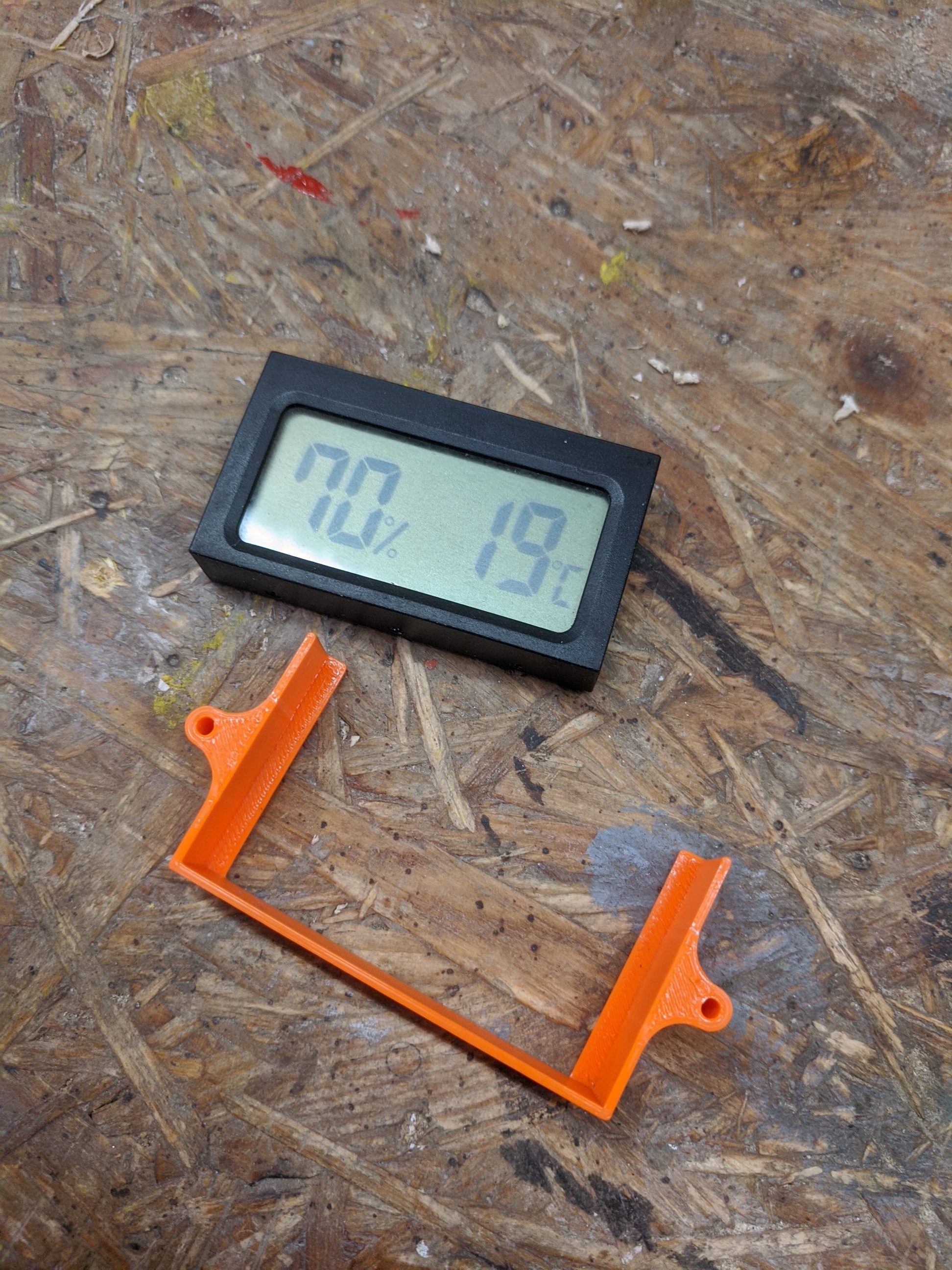 dry box display holder