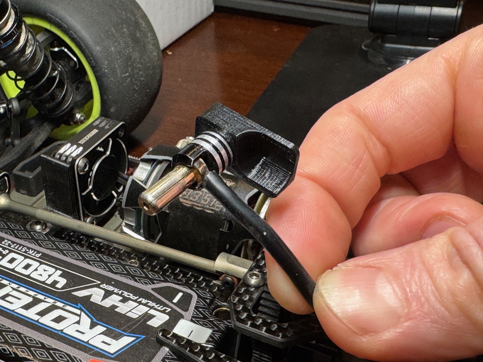 1UP Racing bullet connector grips