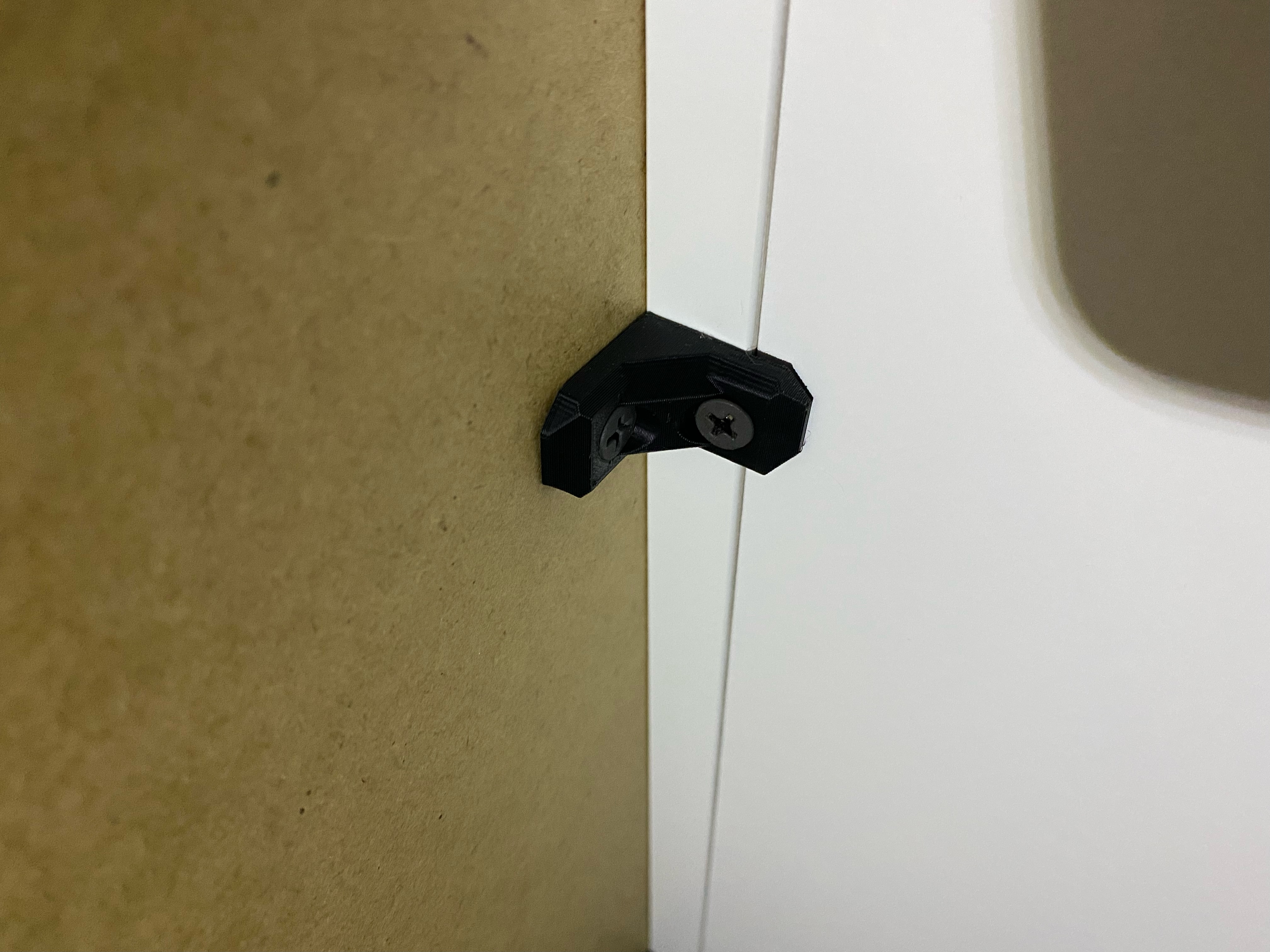 Miniatura 4 do modelo 3D Small but STRONG bracket