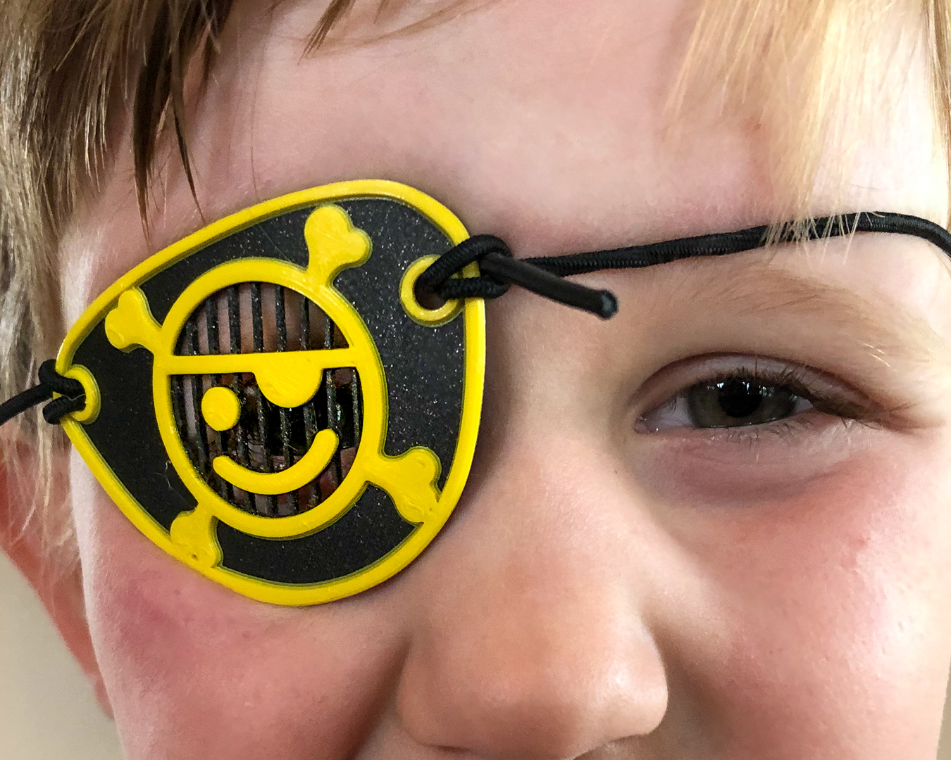 Miniatura 2 do modelo 3D SNEAKY EYE PATCH