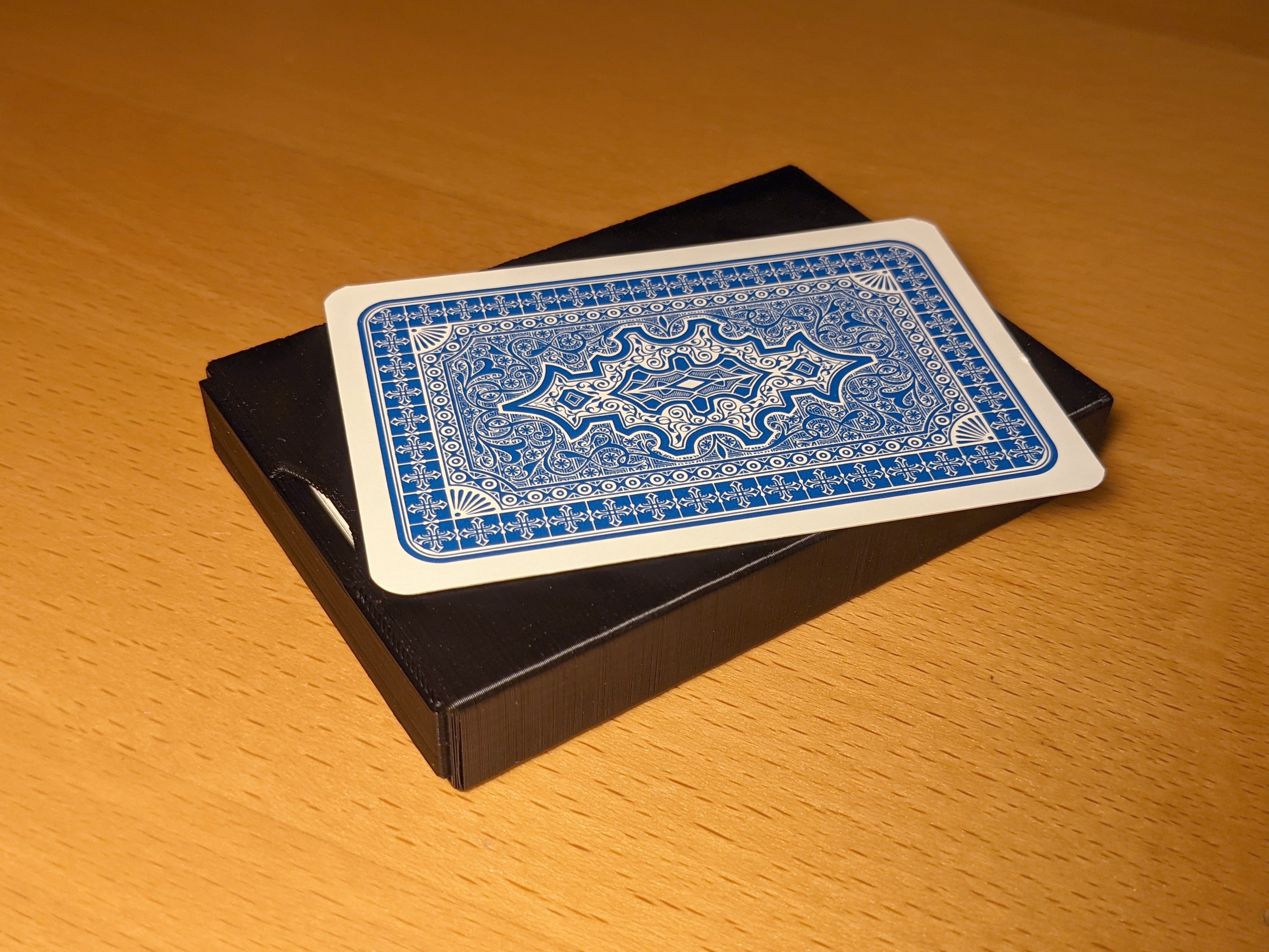 Card box for Skat cards
