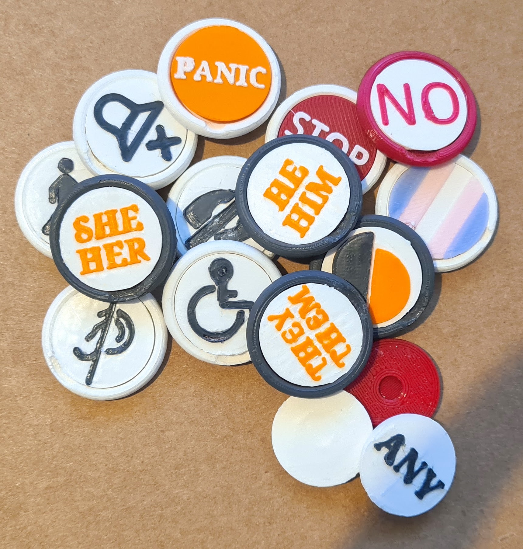 Customisable Button with SnapOn Faceplates by ArKay894 Download free