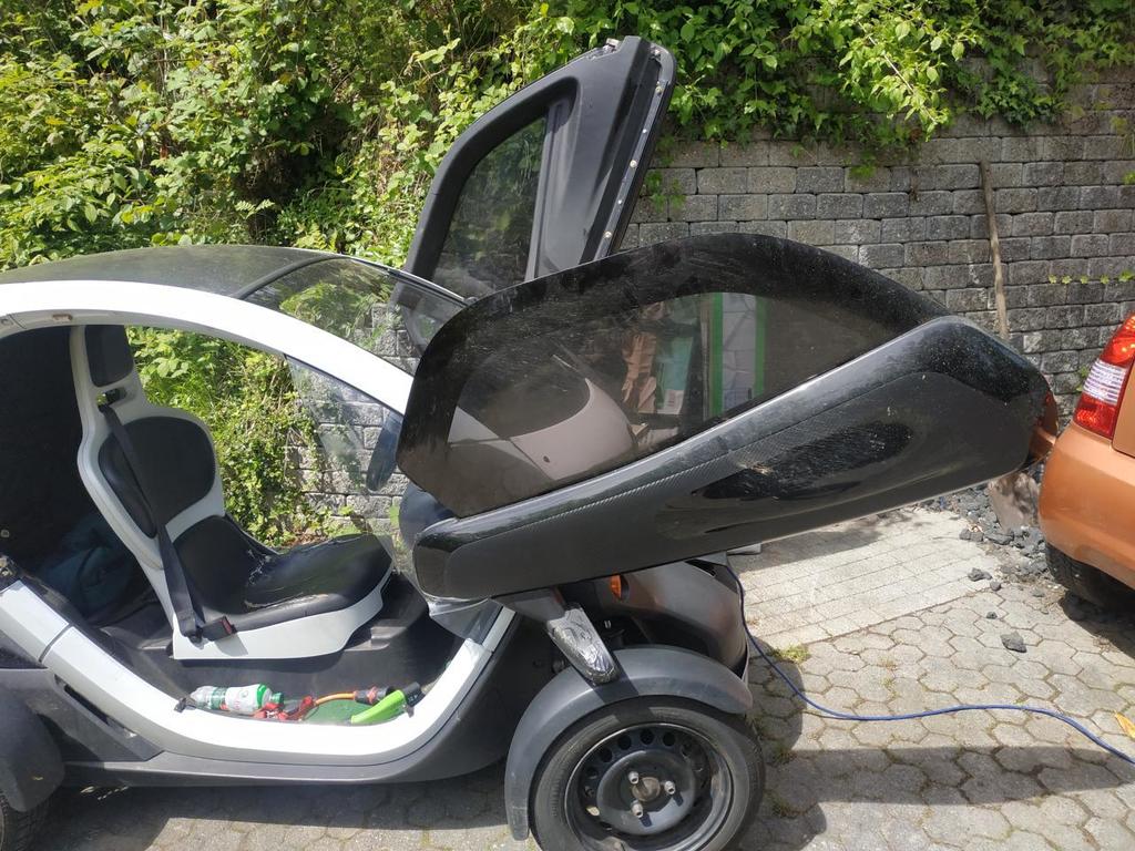 Renault Tiwzy Door Bump Stop (Ver 1.1)