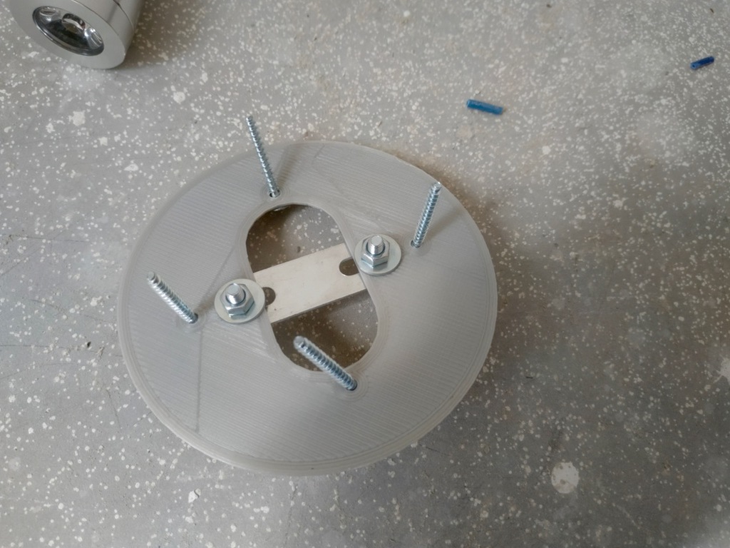 Mounting plate for reading lamp on 68 mm flush-mounted boxes — thumbnail 4