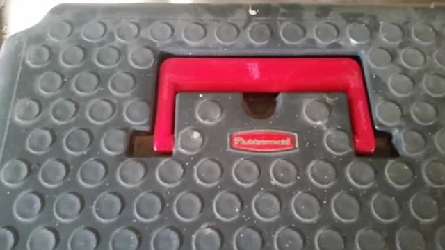 Rubbermaid Toolbox Handle