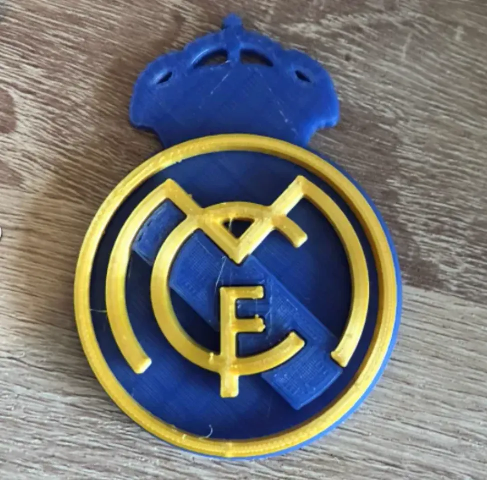 Datei STL Real Madrid Hochdetailliertes Multimaterial-Logo-Schild-Abzeichen  👽・Modell für 3D-Druck zum herunterladen・Cults