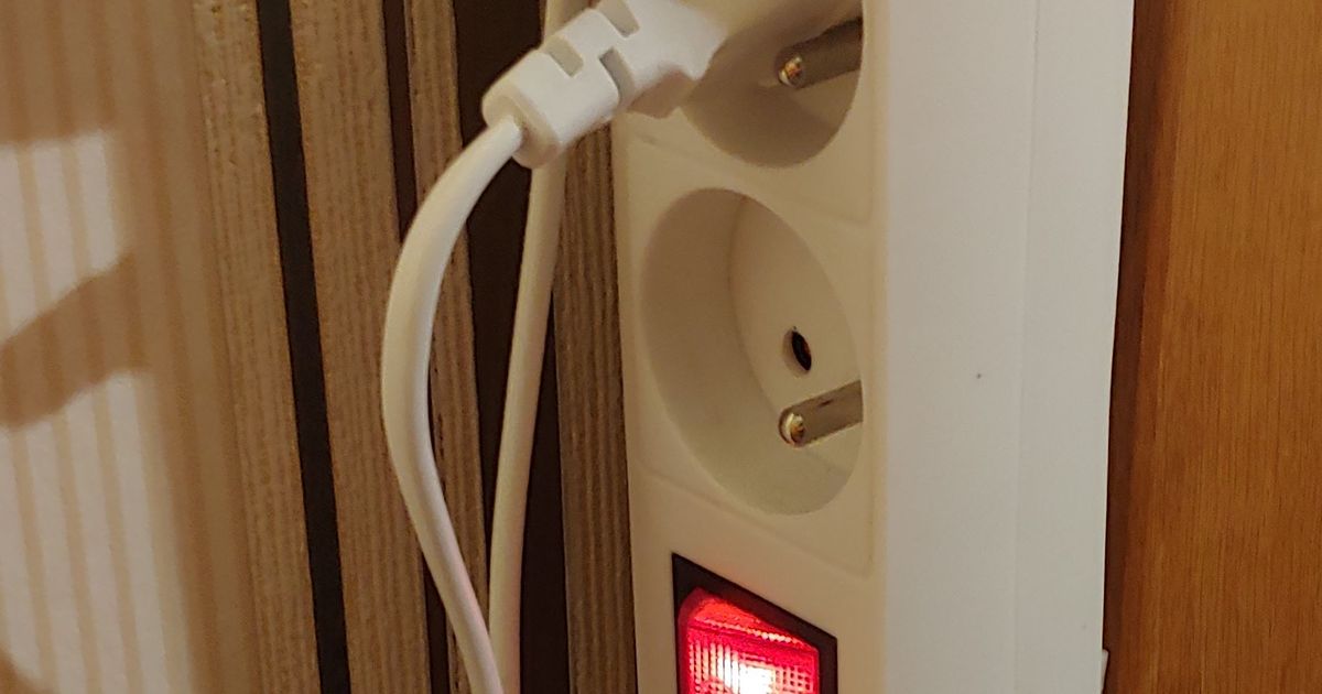 Extension Cord Holder by golem Download free STL model