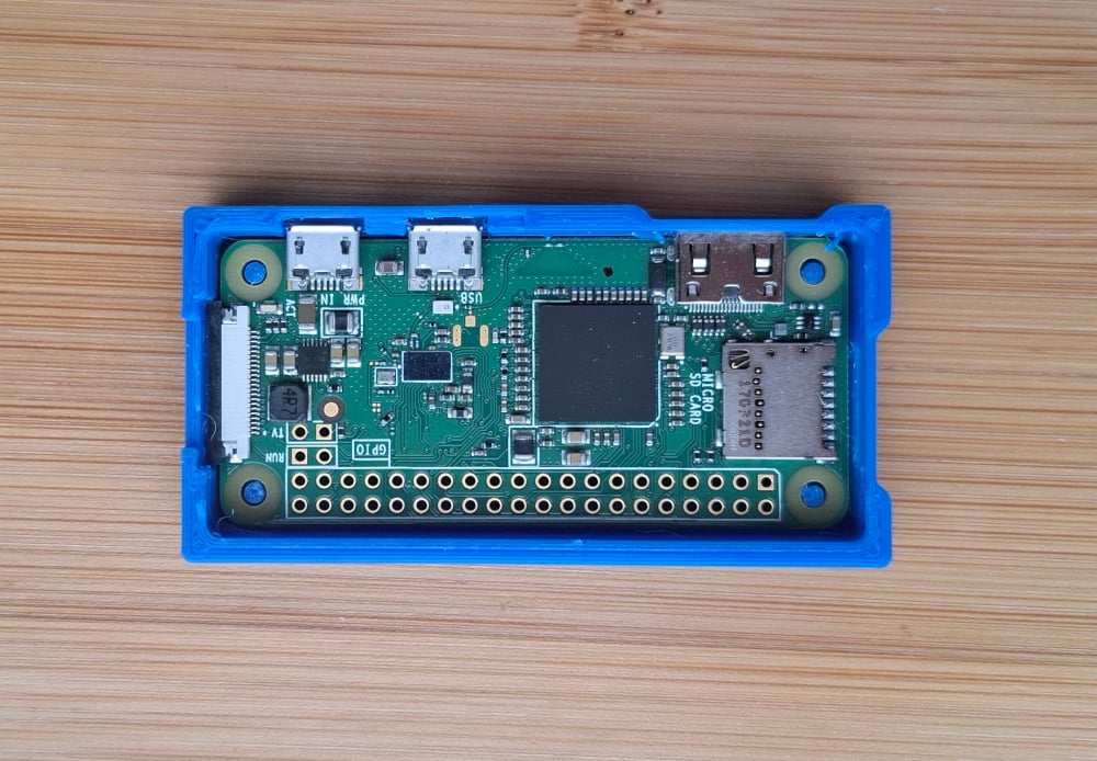 Raspberry Pi Zero & Zero 2 Case - Snapfit, Screwless, inc. heat sink & camera slot - Version 2