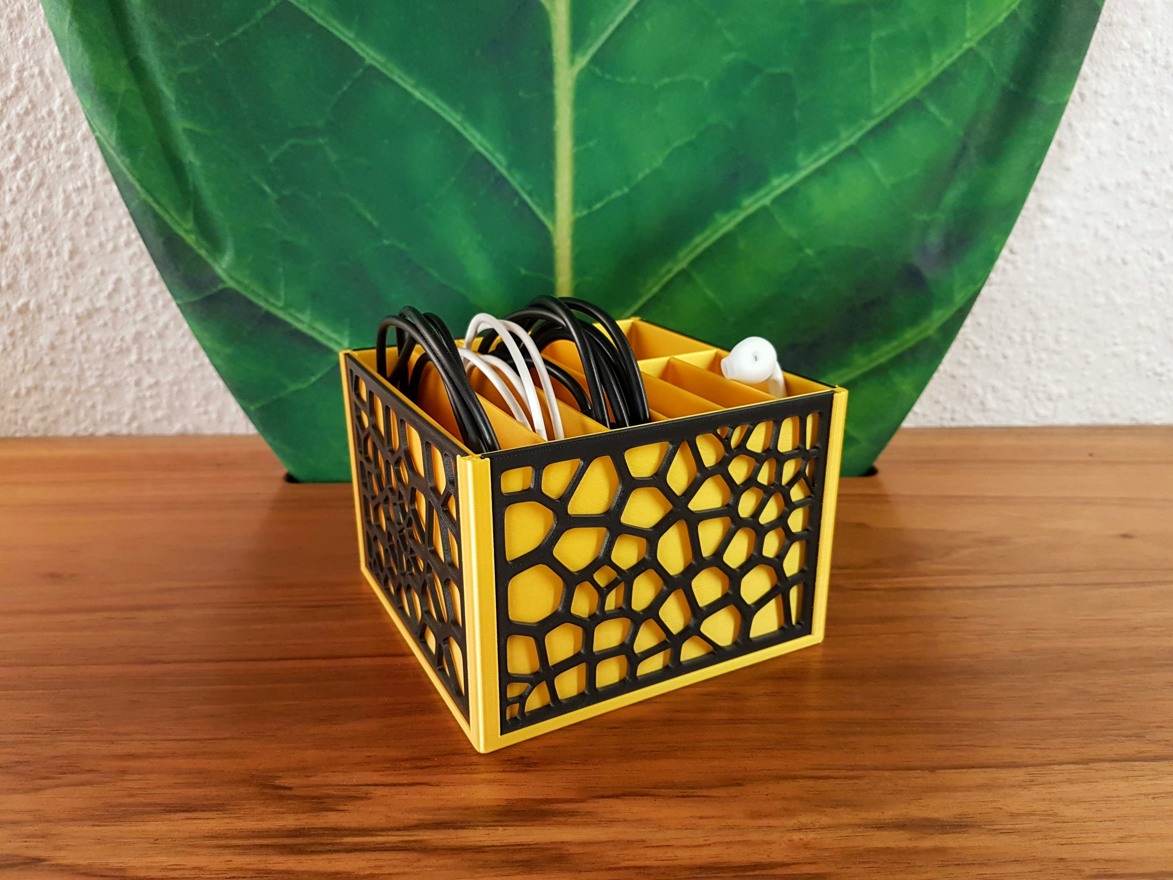 Voronoi Cable Organizer | Cable Storage Box