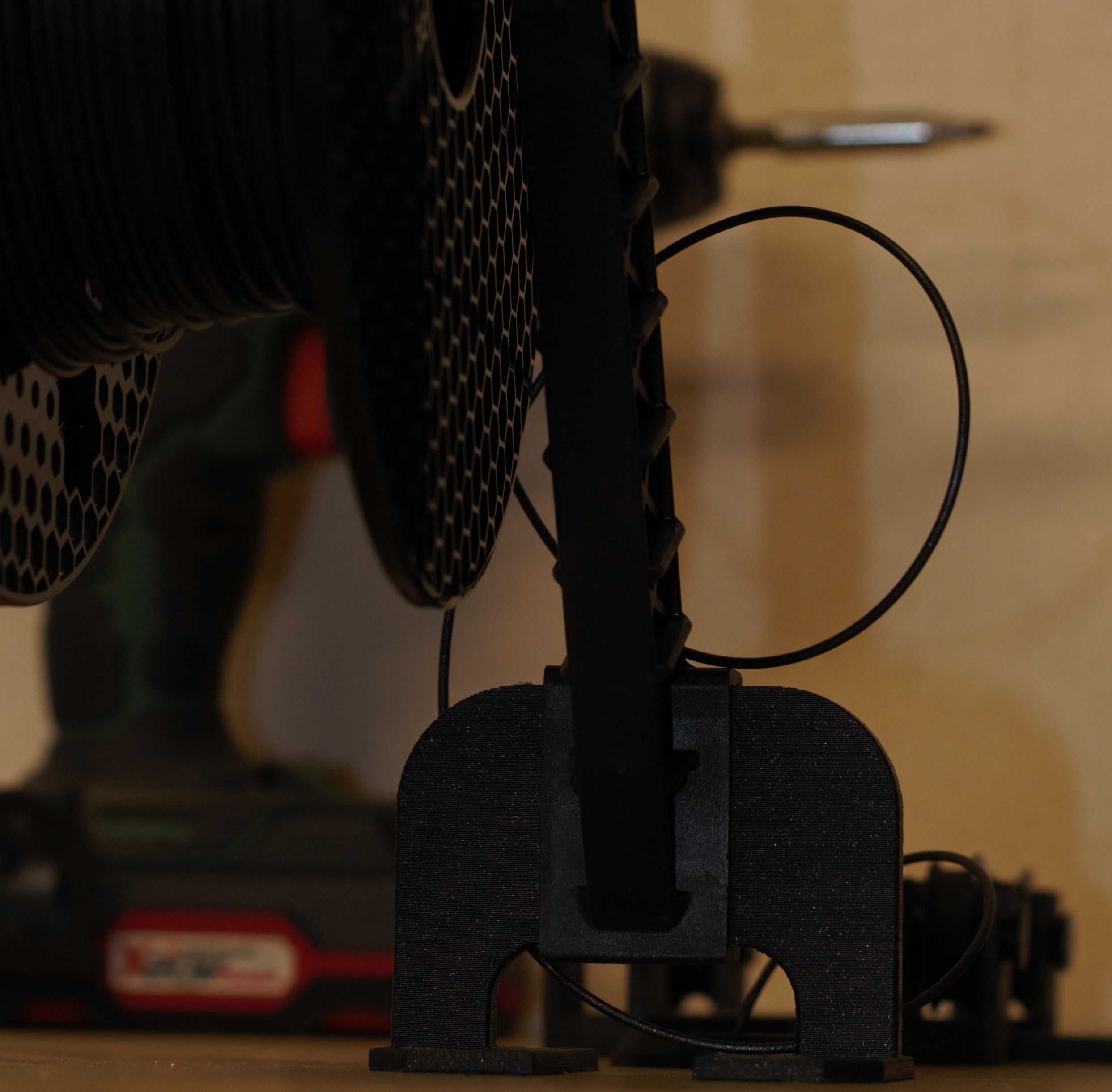 Spool holder for the spool holder