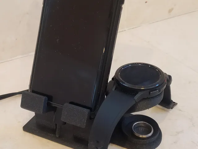 Samsung Galaxy Watch 4 & Cell Phone Charging Station.