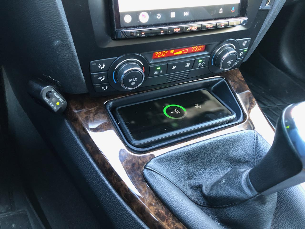 BMW e92 Wireless Charging Pad
