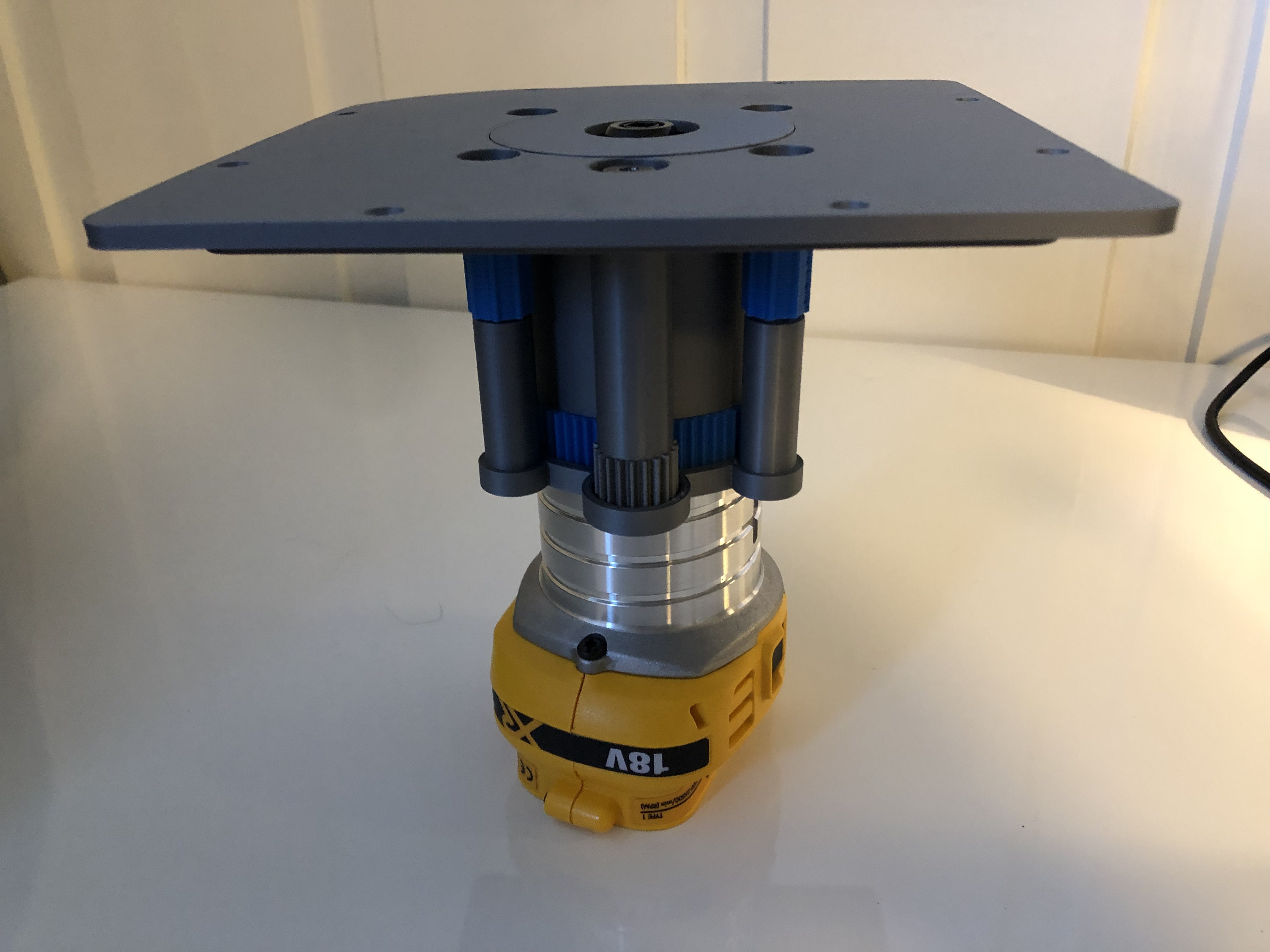 Router lift for Dewalt DCW604 by Lirion | Download free STL model .