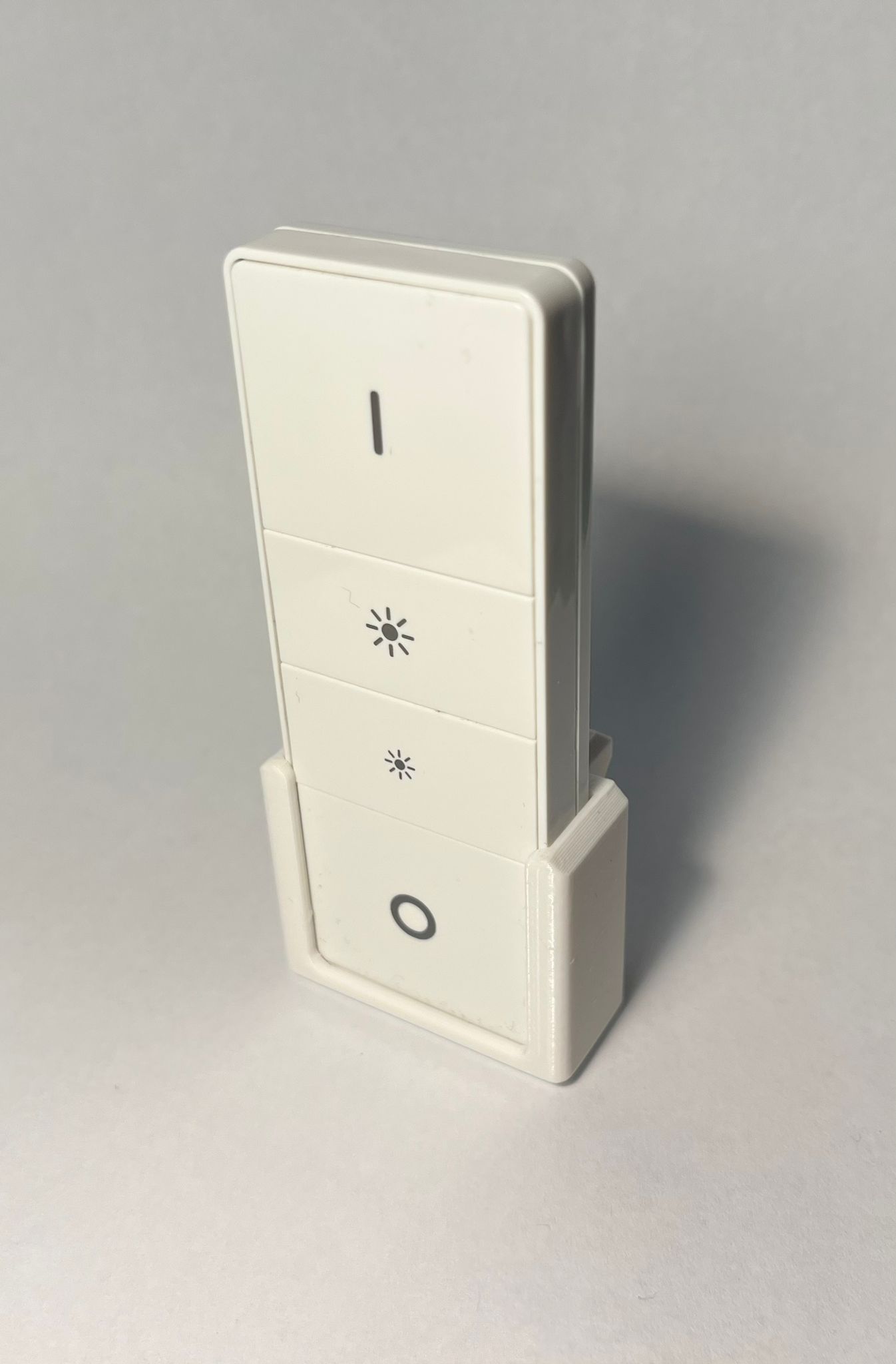 Philips Hue Remote Control Holder by gravity | Download free STL model ...