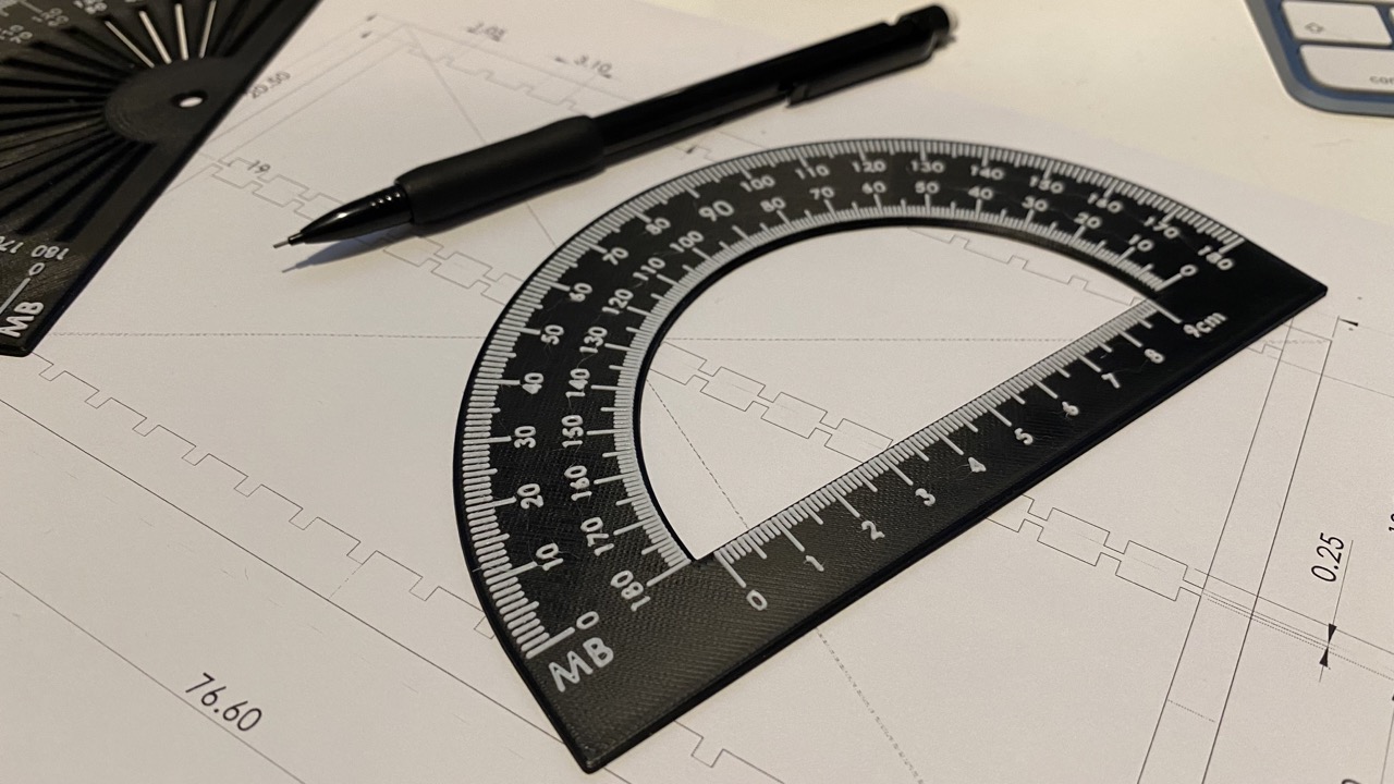 Semi Circular Protractor 180