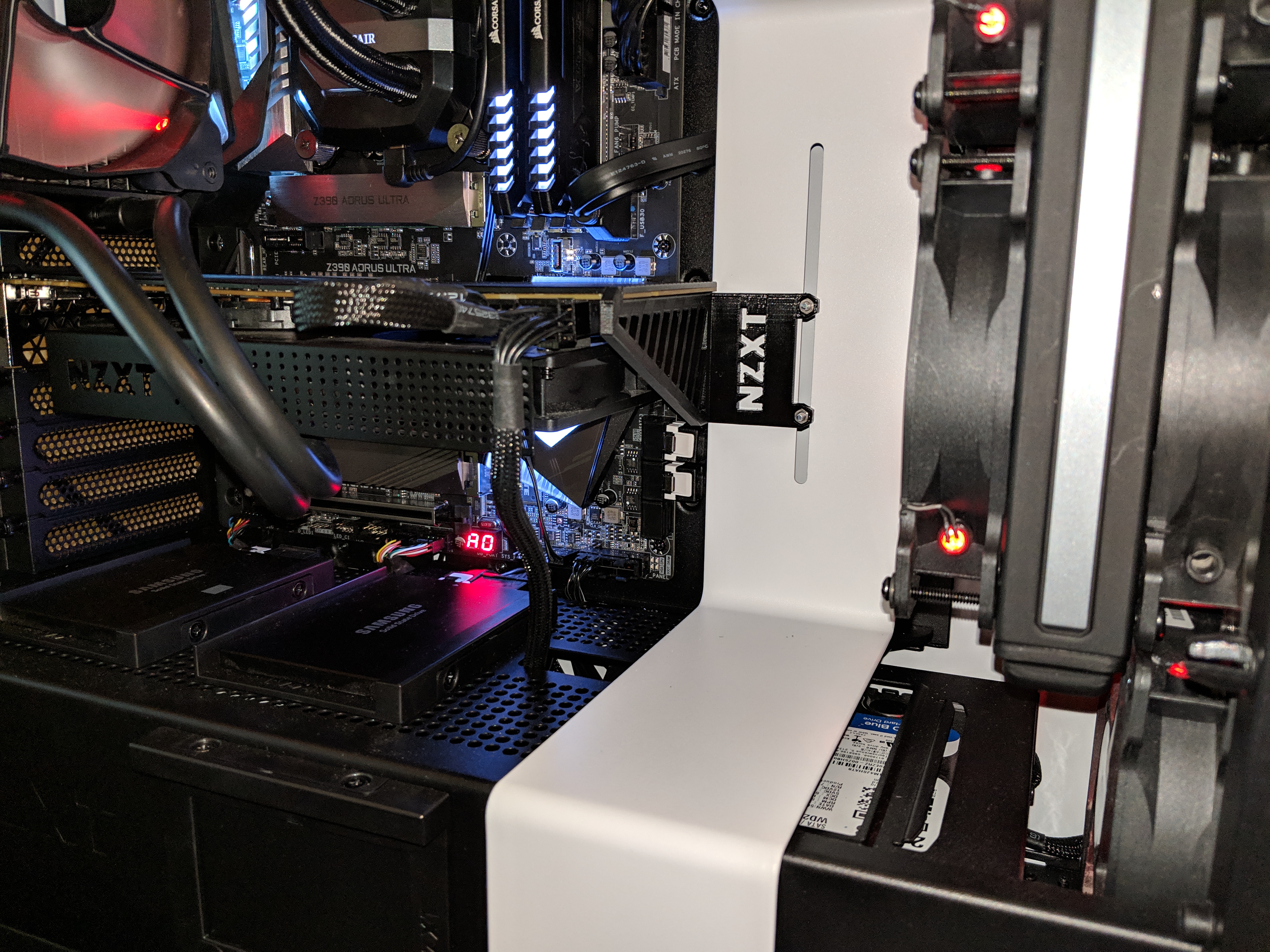 NZXT H700 GPU Support Bracket — miniatura 3
