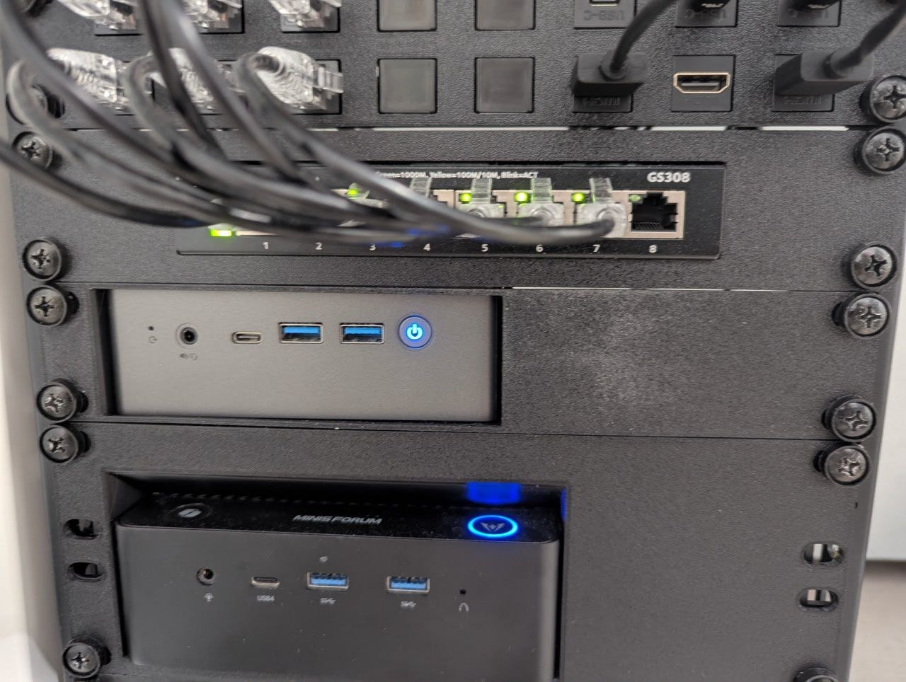 BMAX B4 plus 10 inch rack 1U front plate