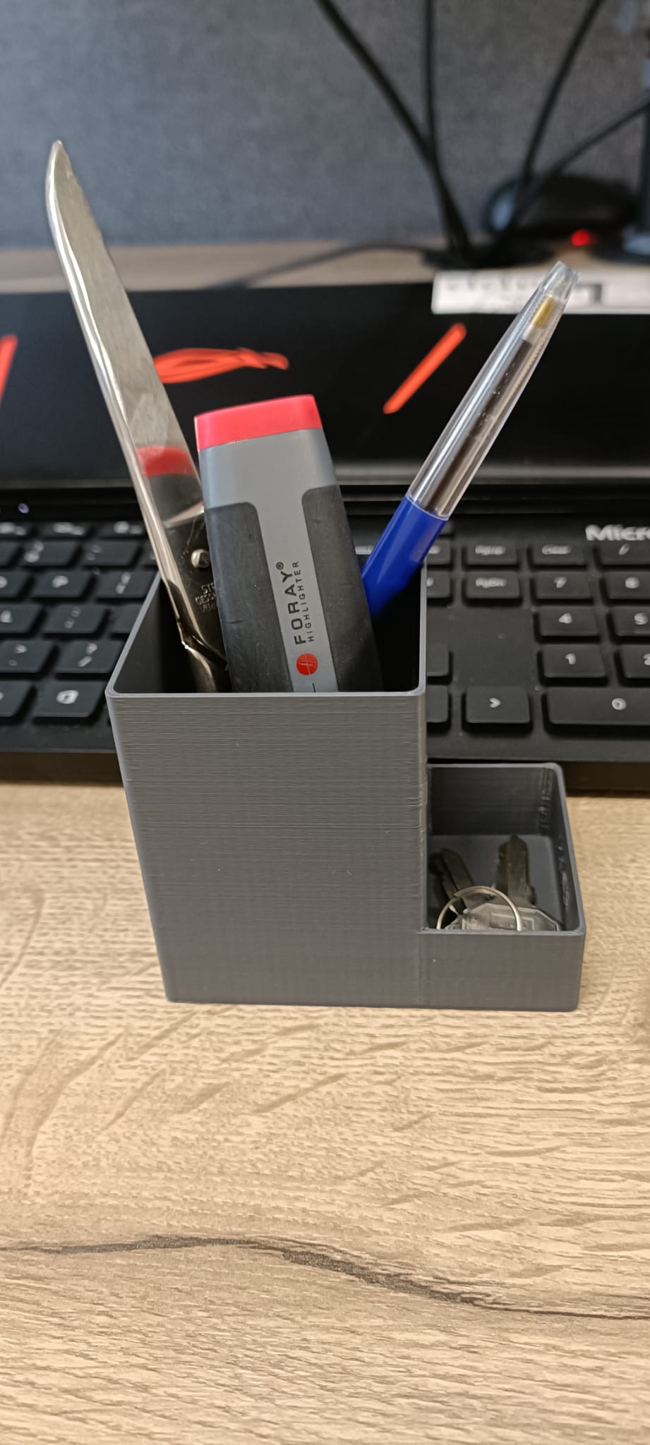pen organizer