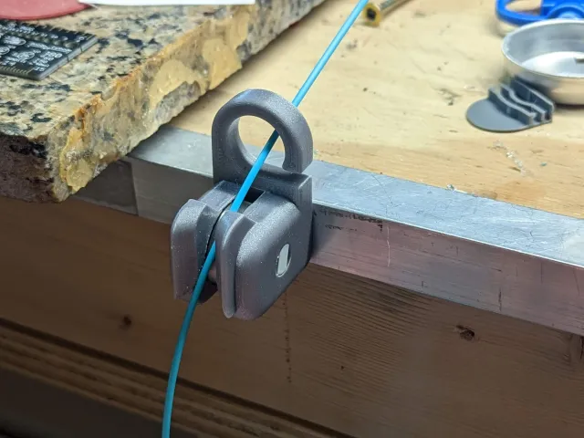 Filament Guide with 608 Bearing for Table Corners