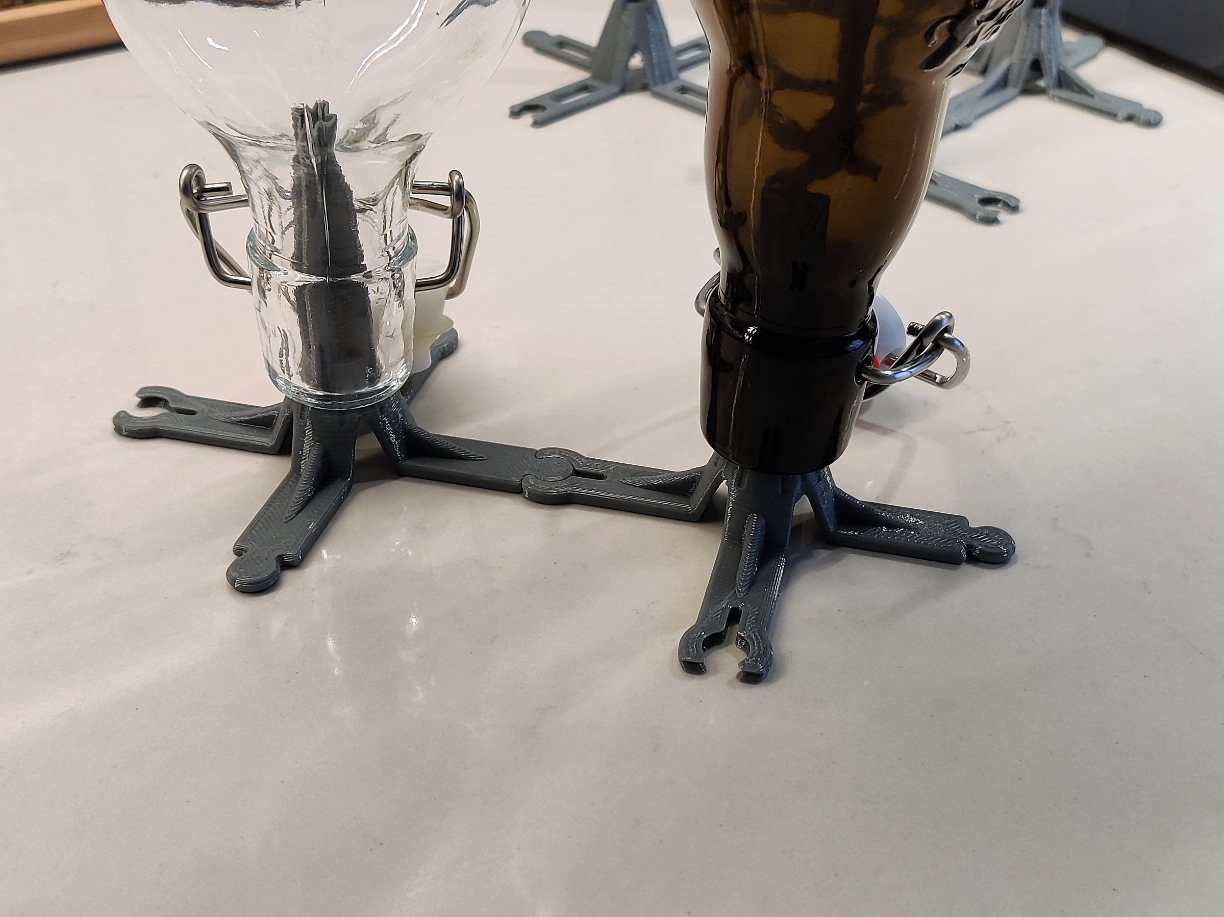 Interlocking bottle drying stand